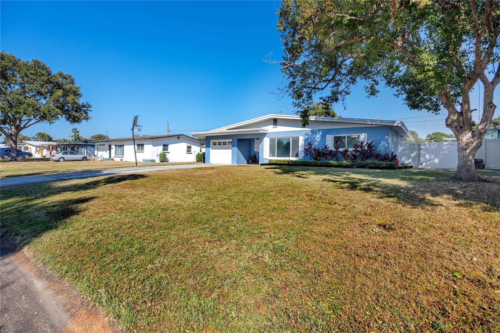 Image 37 of 44 For 5613 35th Avenue N