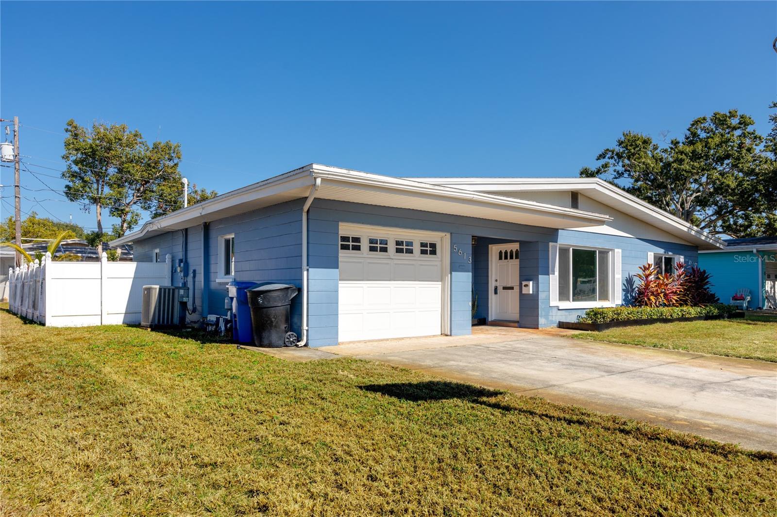 Image 40 of 44 For 5613 35th Avenue N