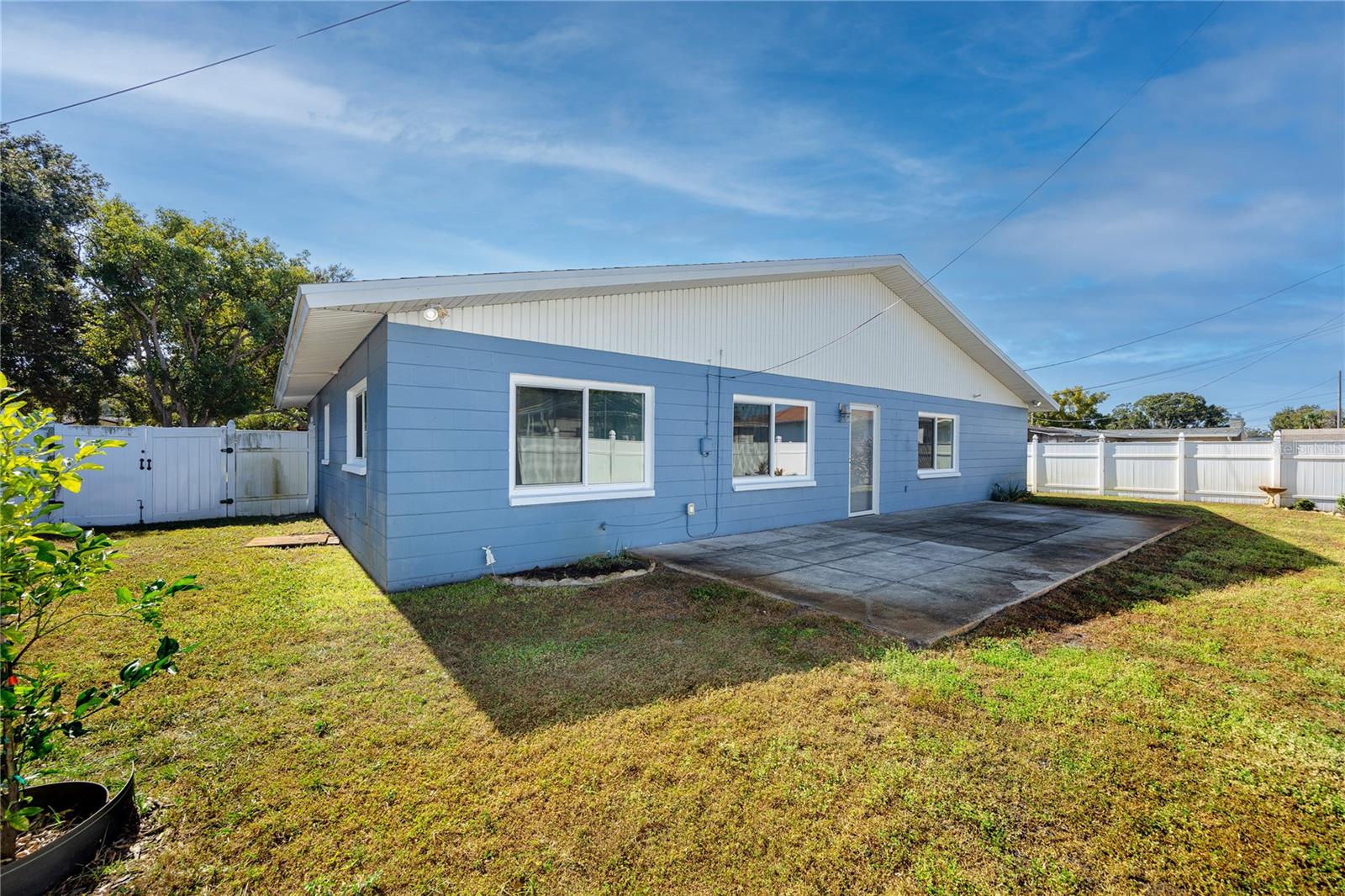 Image 42 of 44 For 5613 35th Avenue N