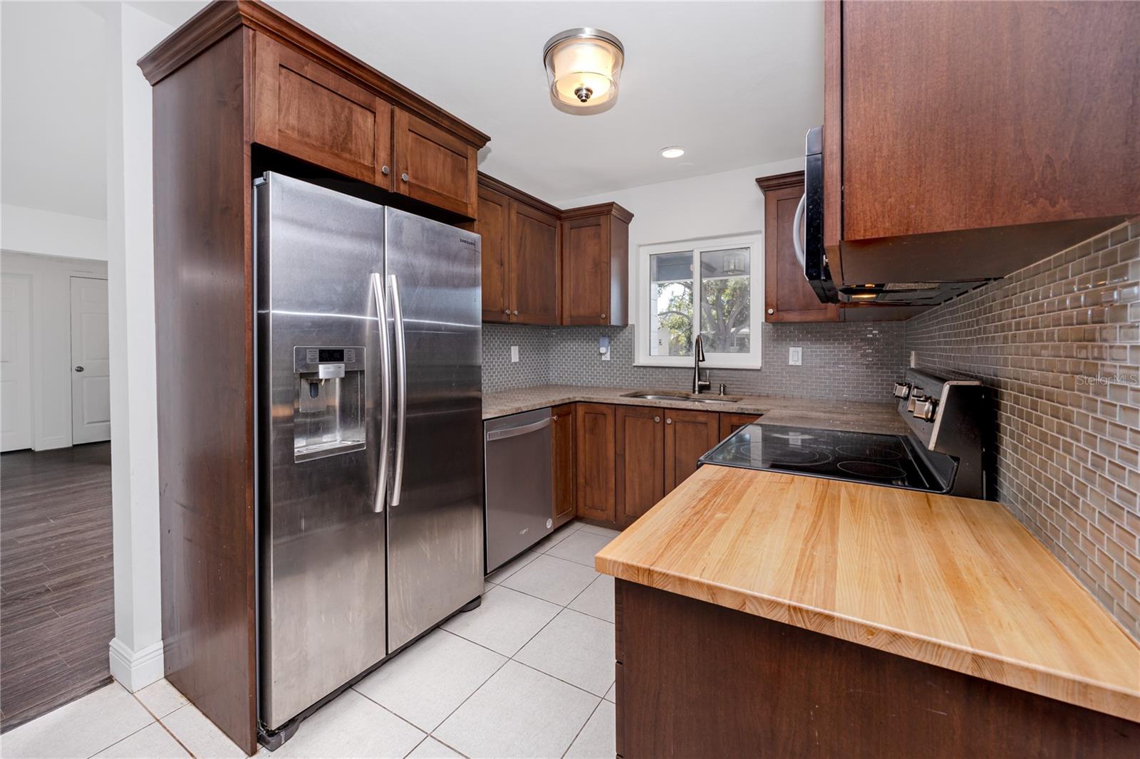 Image 6 of 44 For 5613 35th Avenue N