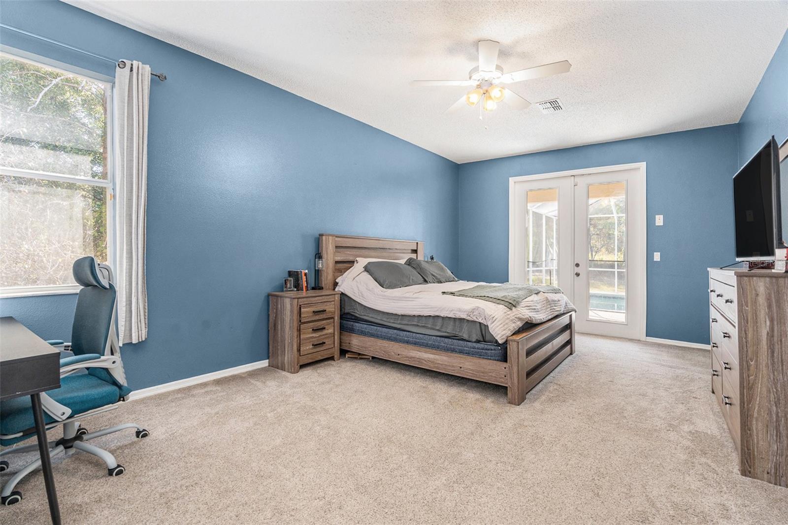 Image 18 of 32 For 10724 Patrick Avenue