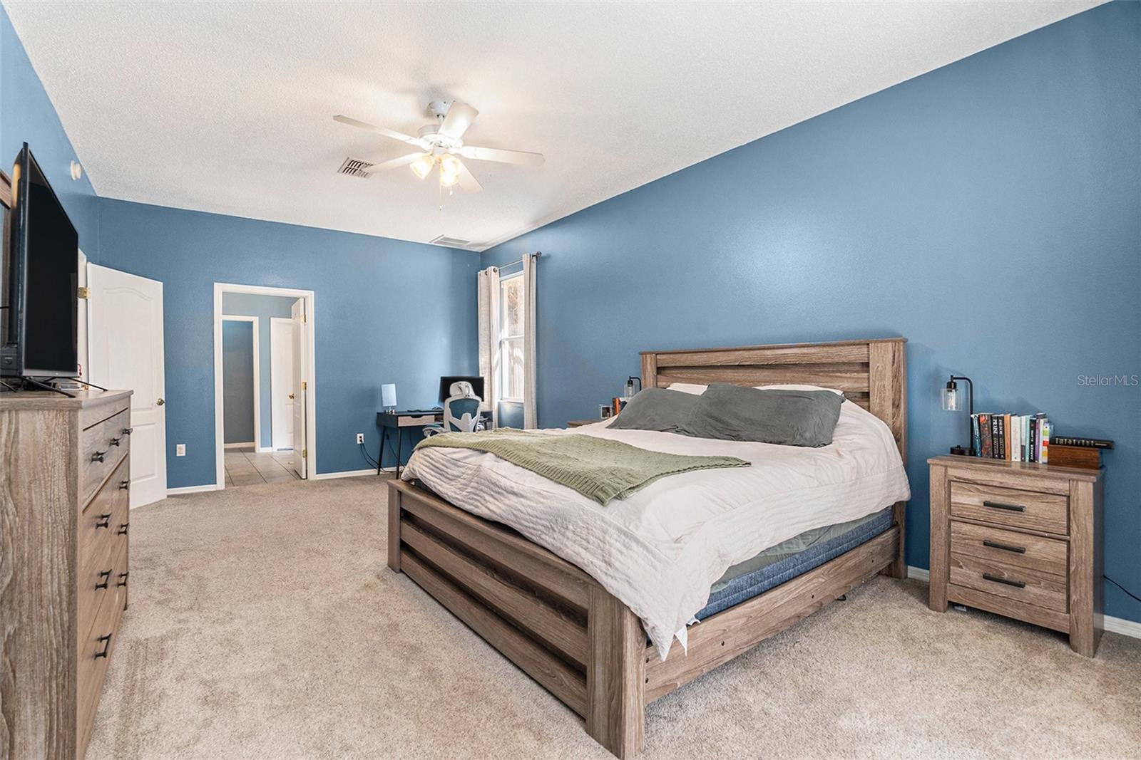 Image 19 of 32 For 10724 Patrick Avenue