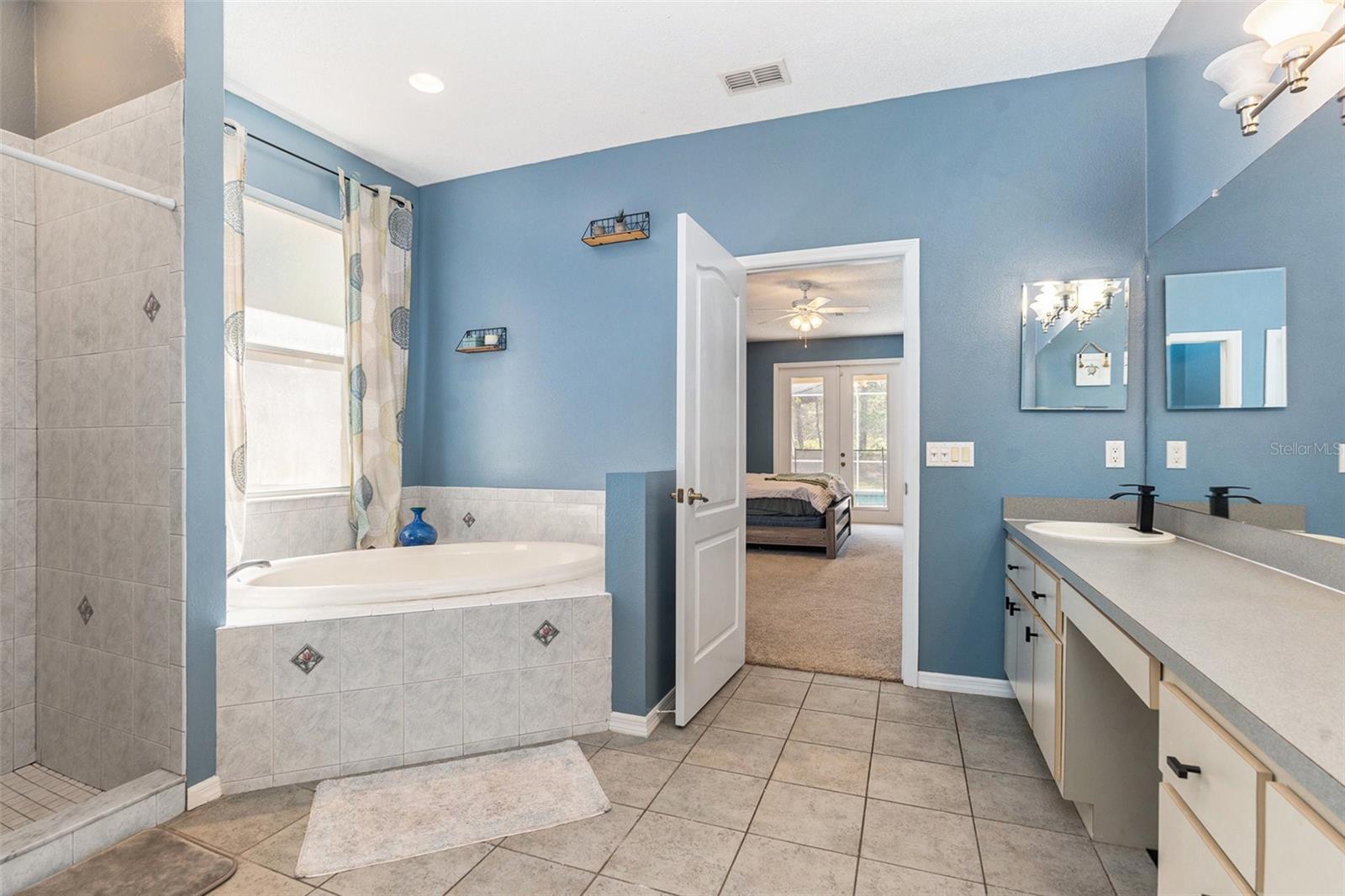 Image 21 of 32 For 10724 Patrick Avenue