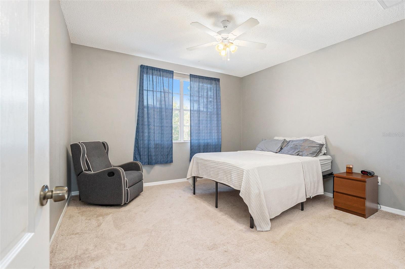 Image 22 of 32 For 10724 Patrick Avenue