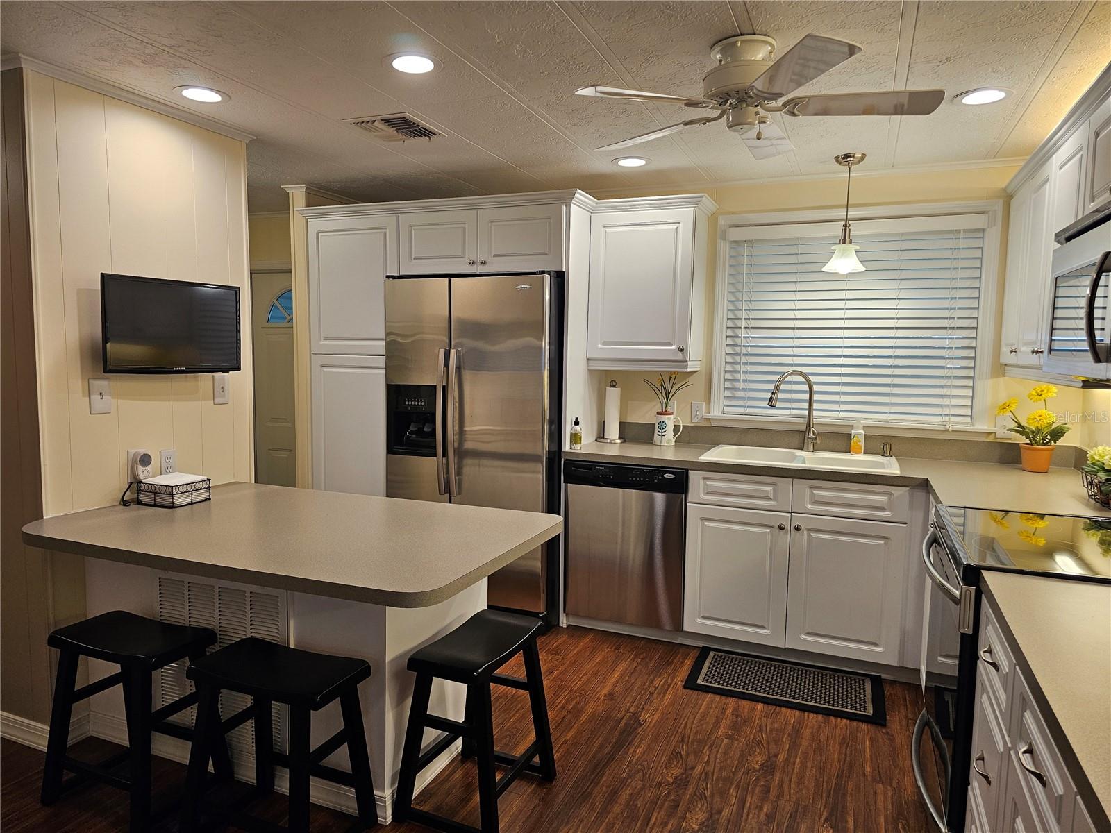 Image 15 of 35 For 168 Manta Circle