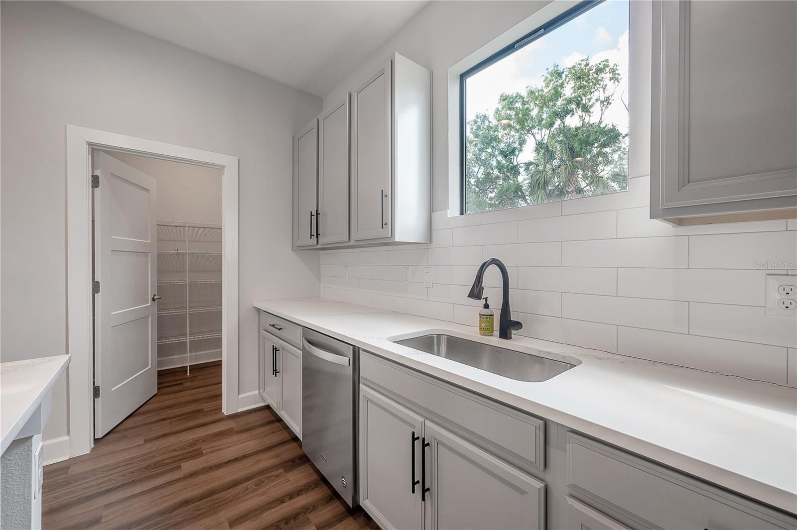 Image 13 of 36 For 1306 Carmen Street 1