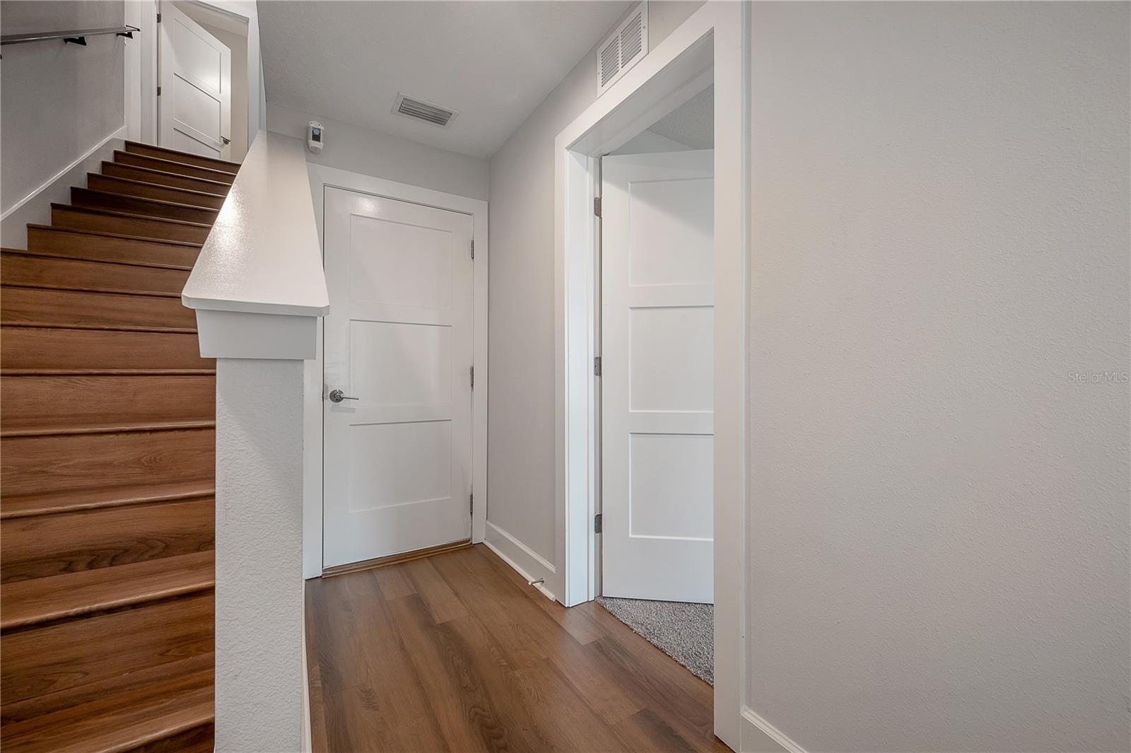 Image 3 of 36 For 1306 Carmen Street 1