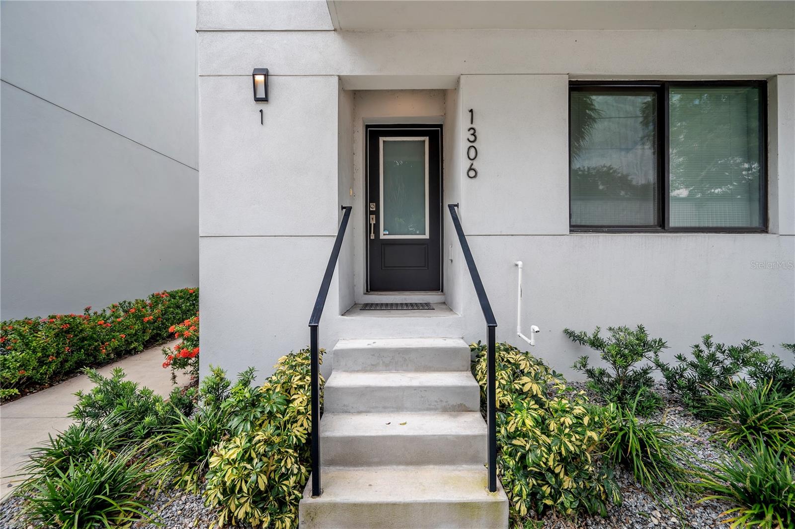 Image 31 of 36 For 1306 Carmen Street 1