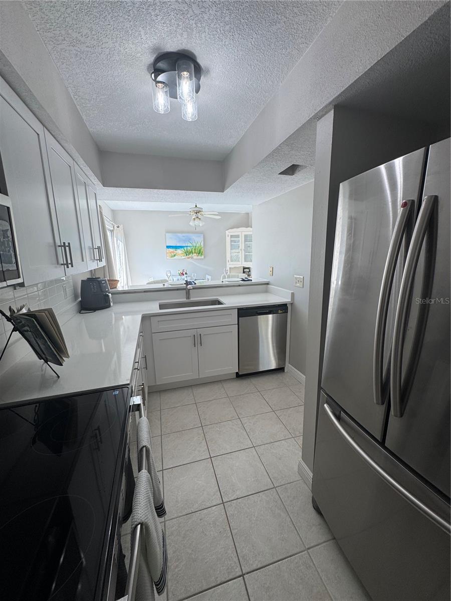 Image 17 of 38 For 621 Windrush Bay Drive 621