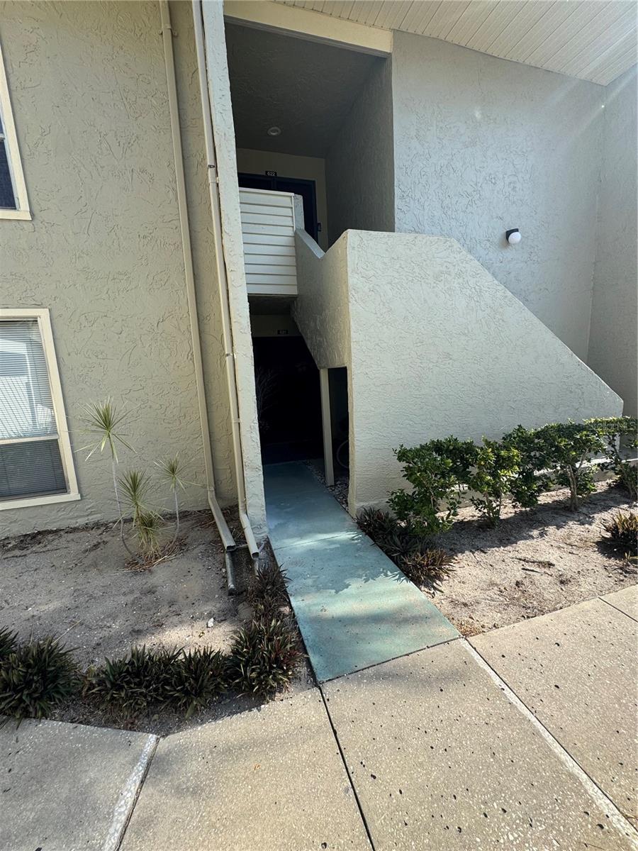 Image 37 of 38 For 621 Windrush Bay Drive 621