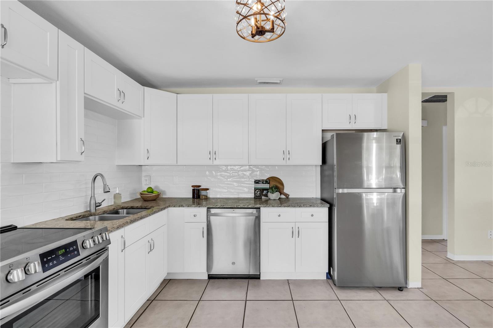 Image 12 of 26 For 5280 16th Avenue N