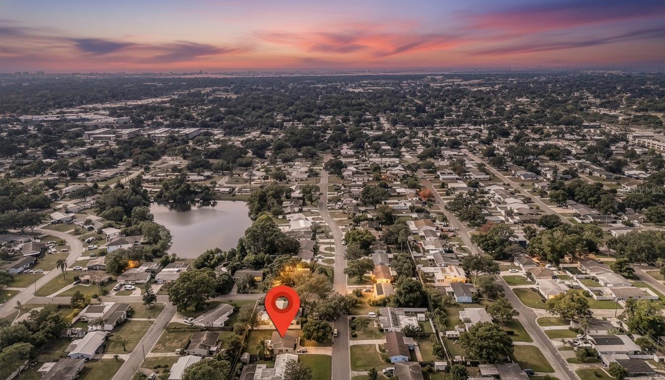 Image 21 of 26 For 5280 16th Avenue N