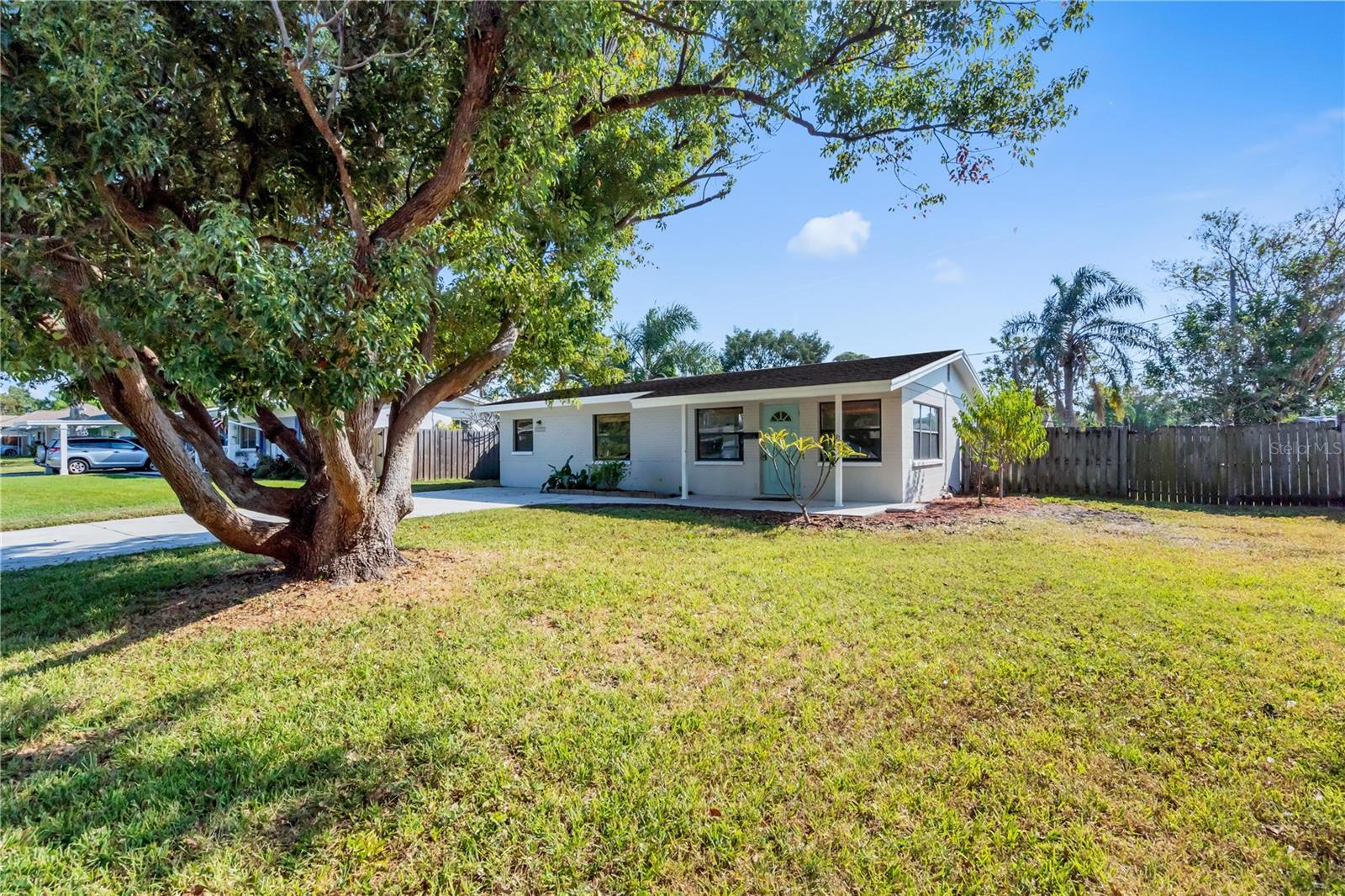 Image 24 of 26 For 5280 16th Avenue N