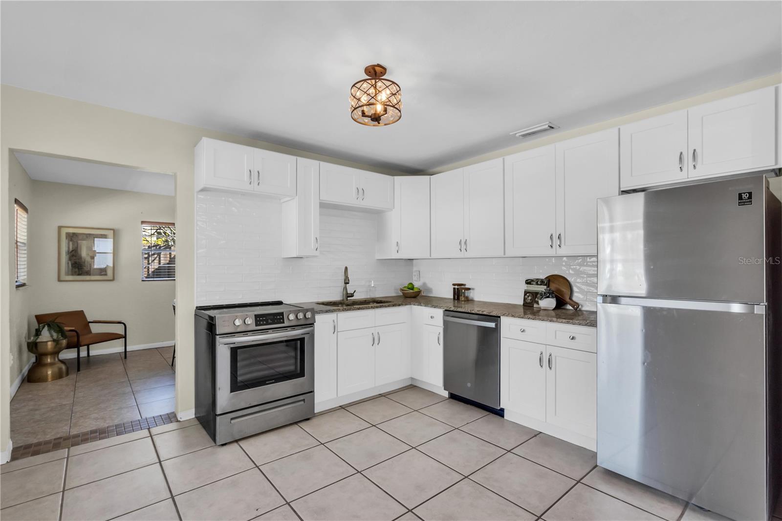 Image 9 of 26 For 5280 16th Avenue N