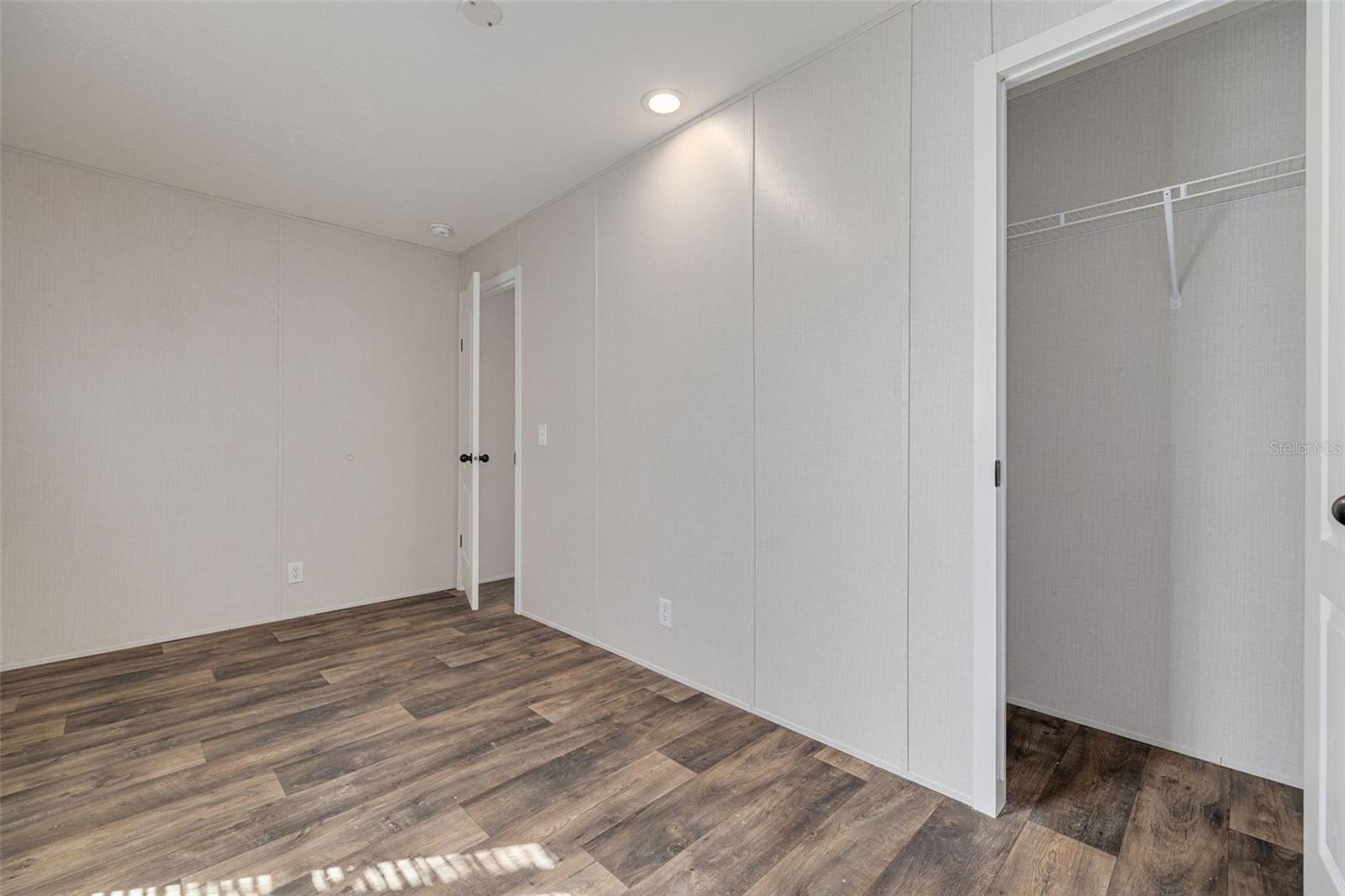 Image 13 of 34 For 10617 Denton Avenue