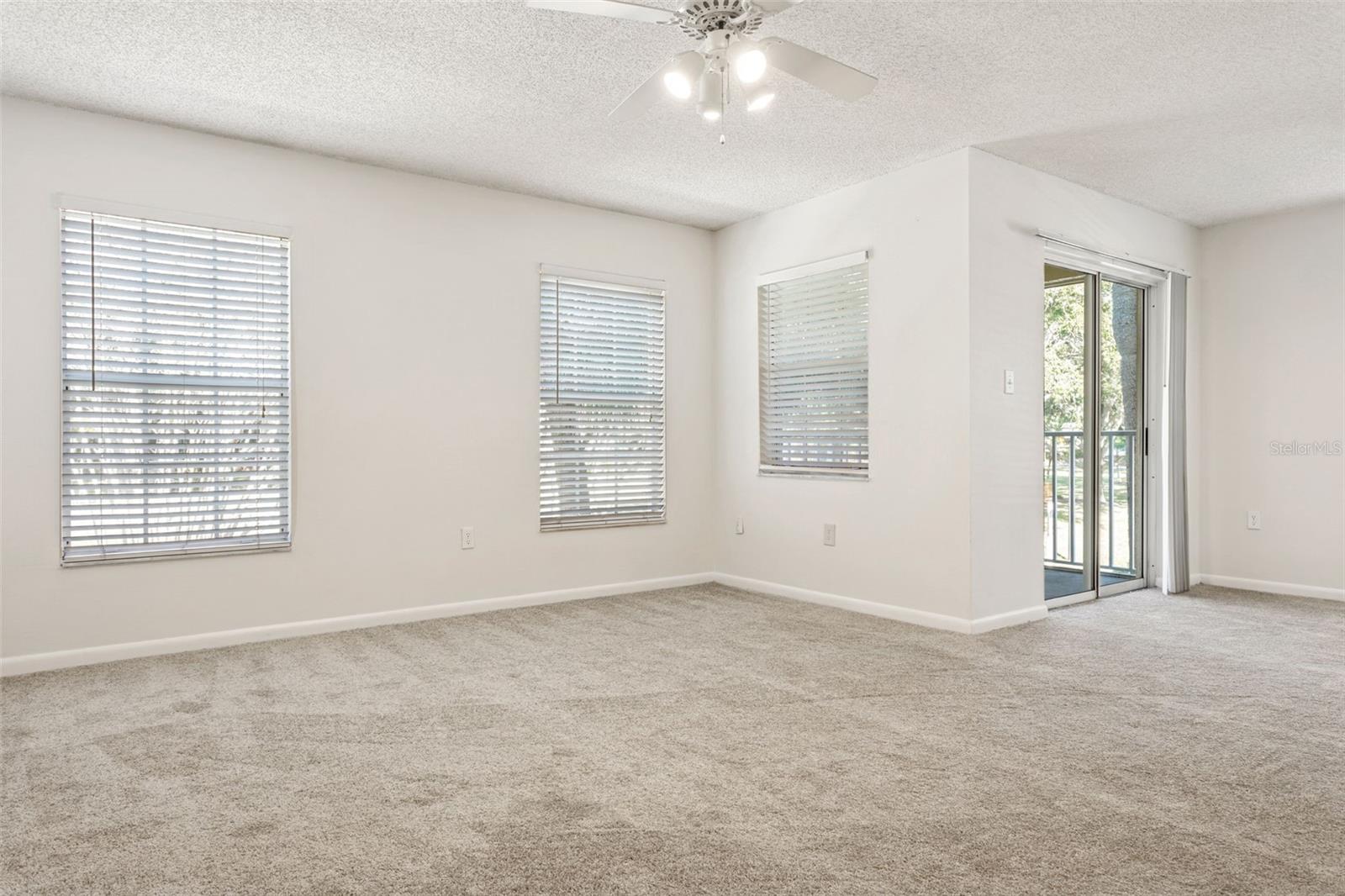 Image 10 of 29 For 2690 Coral Landings Boulevard 125