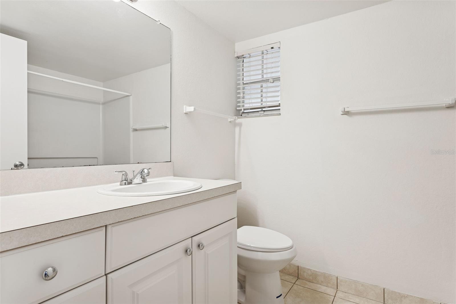 Image 20 of 29 For 2690 Coral Landings Boulevard 125