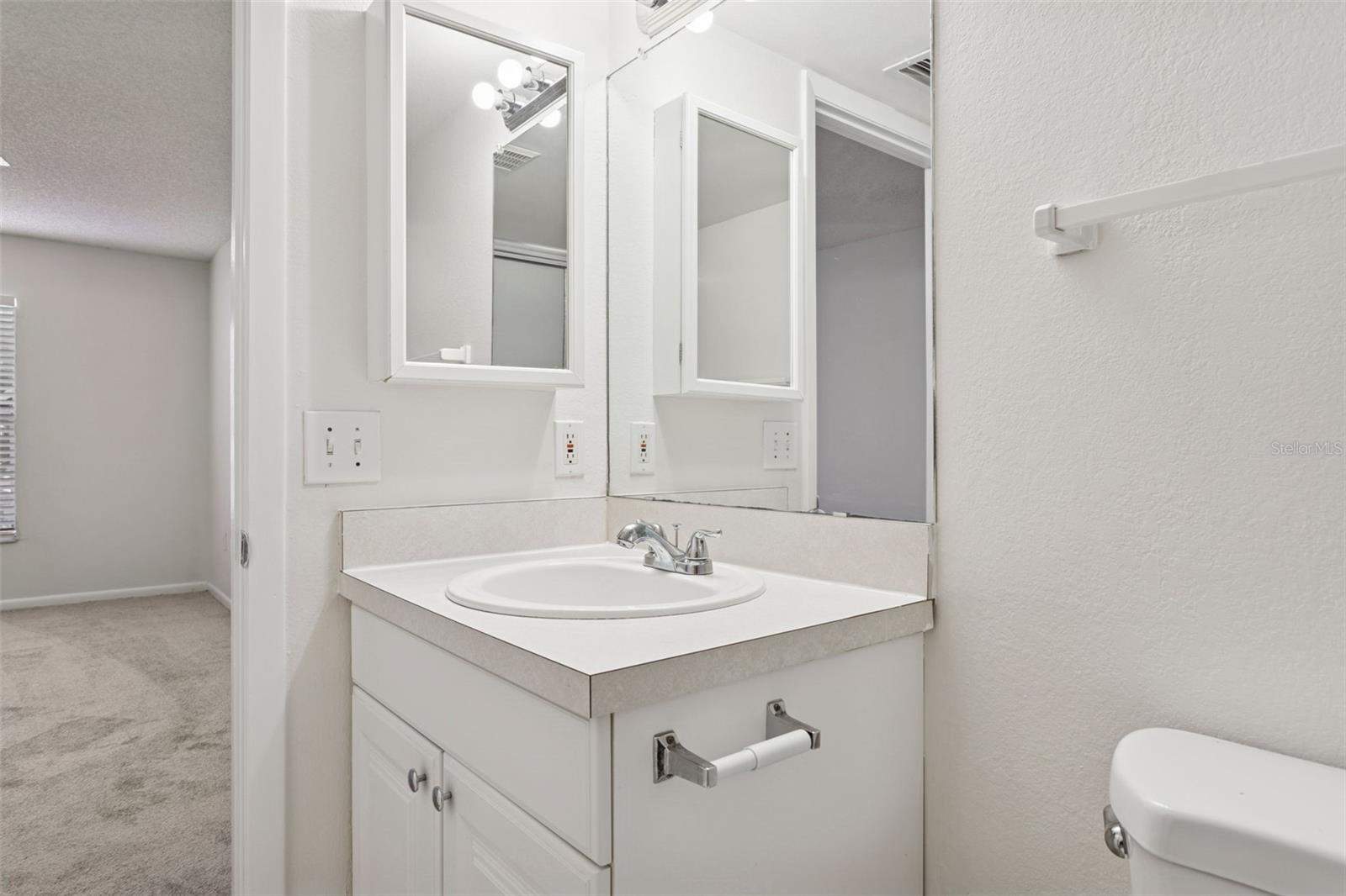 Image 25 of 29 For 2690 Coral Landings Boulevard 125