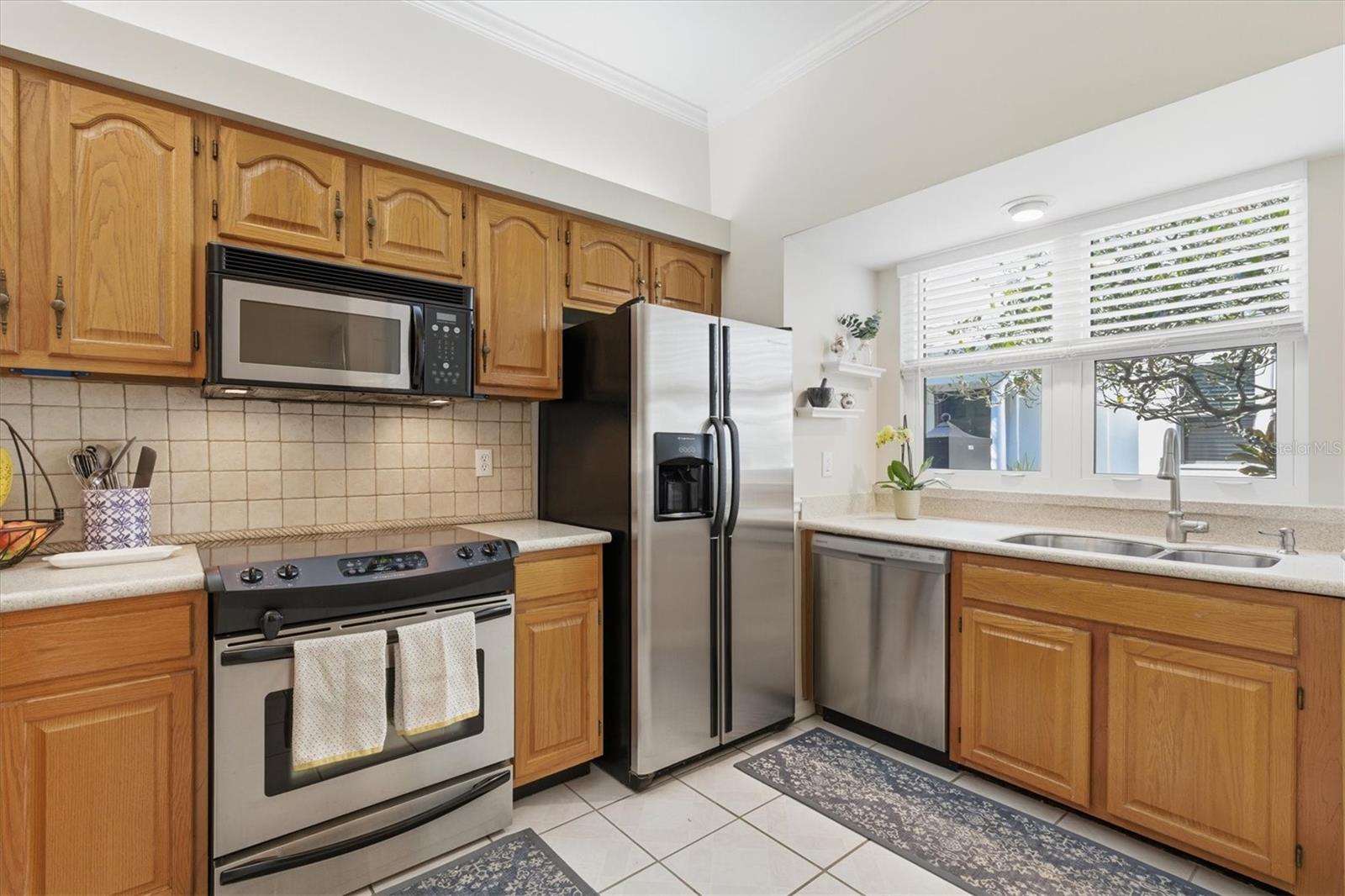 Image 10 of 38 For 1201 Horatio Street D4