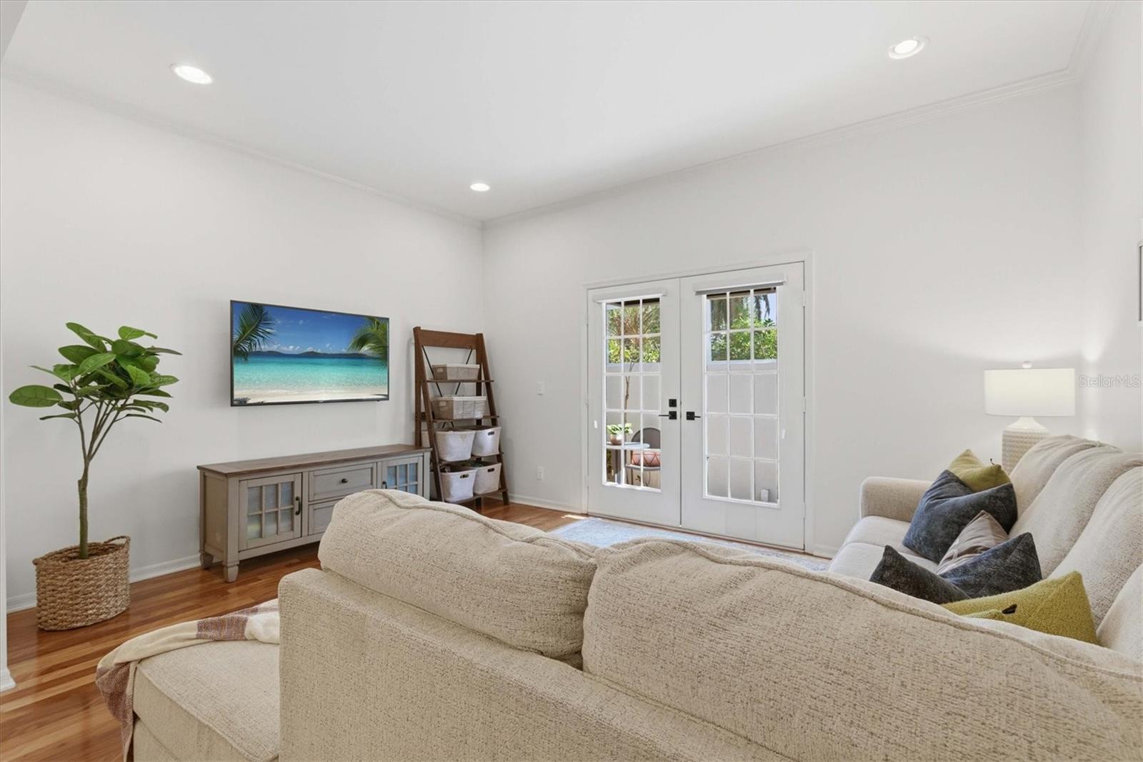 Image 16 of 38 For 1201 Horatio Street D4