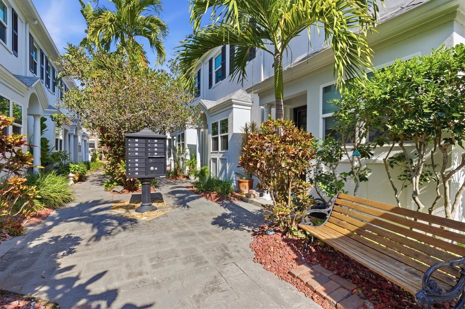 Image 2 of 38 For 1201 Horatio Street D4