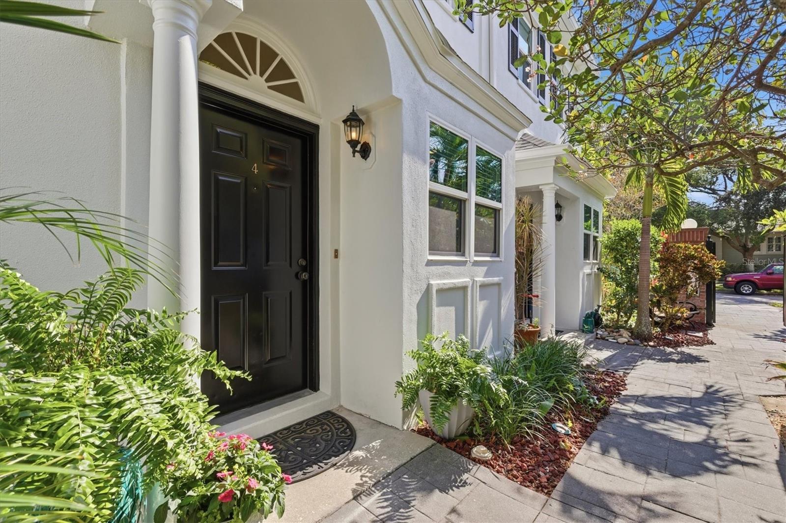 Image 4 of 38 For 1201 Horatio Street D4