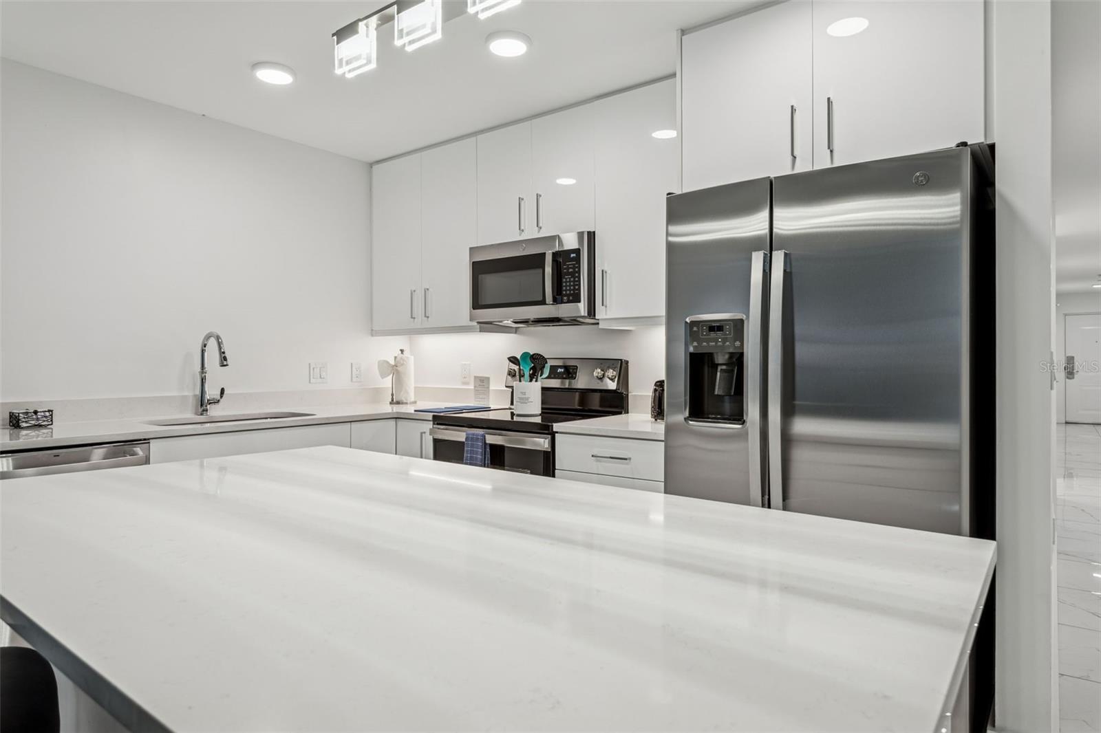 Image 15 of 39 For 11500 Gulf Boulevard 504