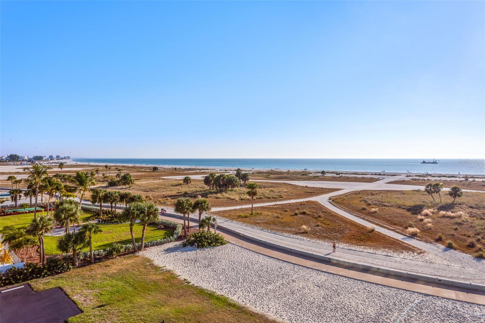 Image 8 of 39 For 11500 Gulf Boulevard 504