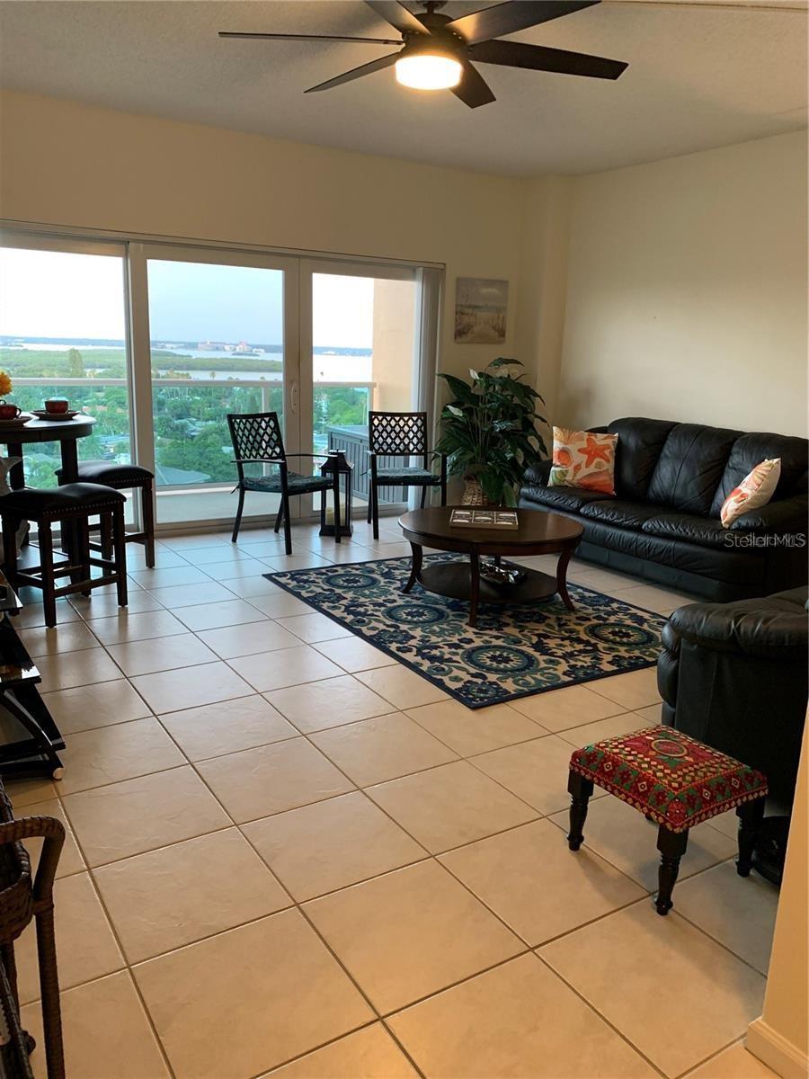 Image 4 of 15 For 880 Mandalay Avenue N904