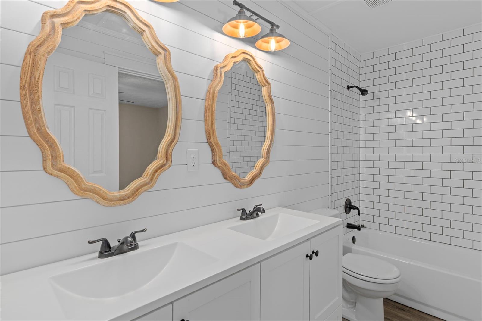 Image 17 of 41 For 28412 Rice Road