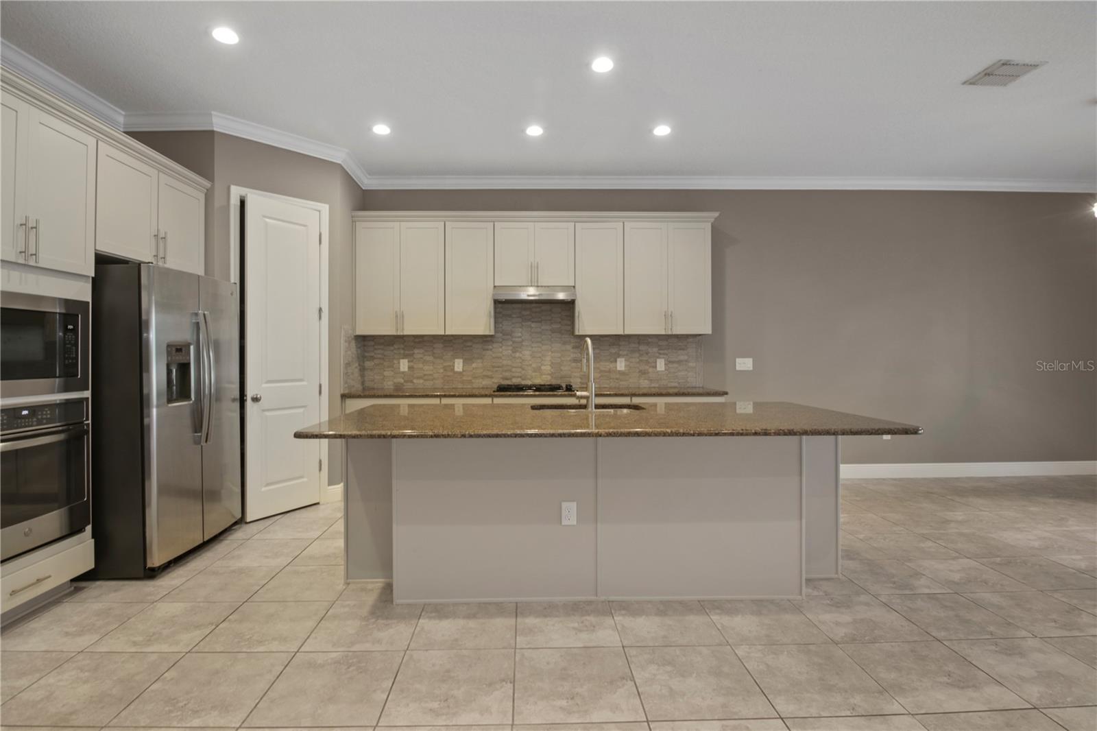 Image 10 of 32 For 1427 Lake Florence Way