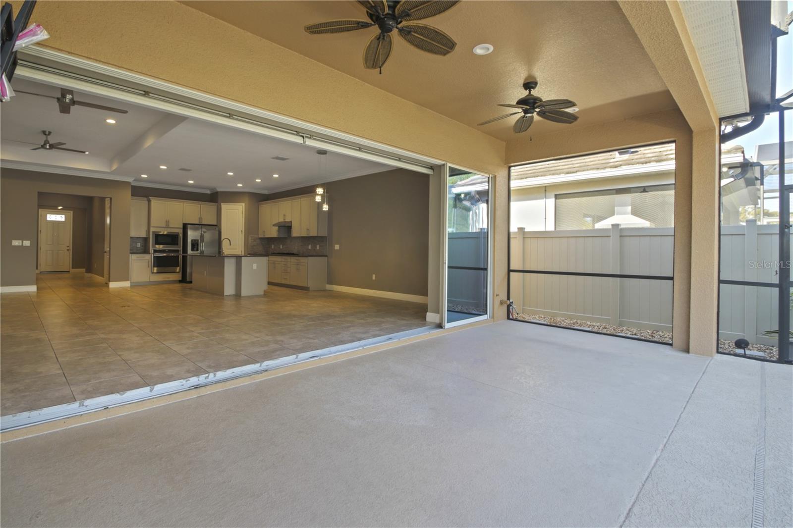 Image 21 of 32 For 1427 Lake Florence Way