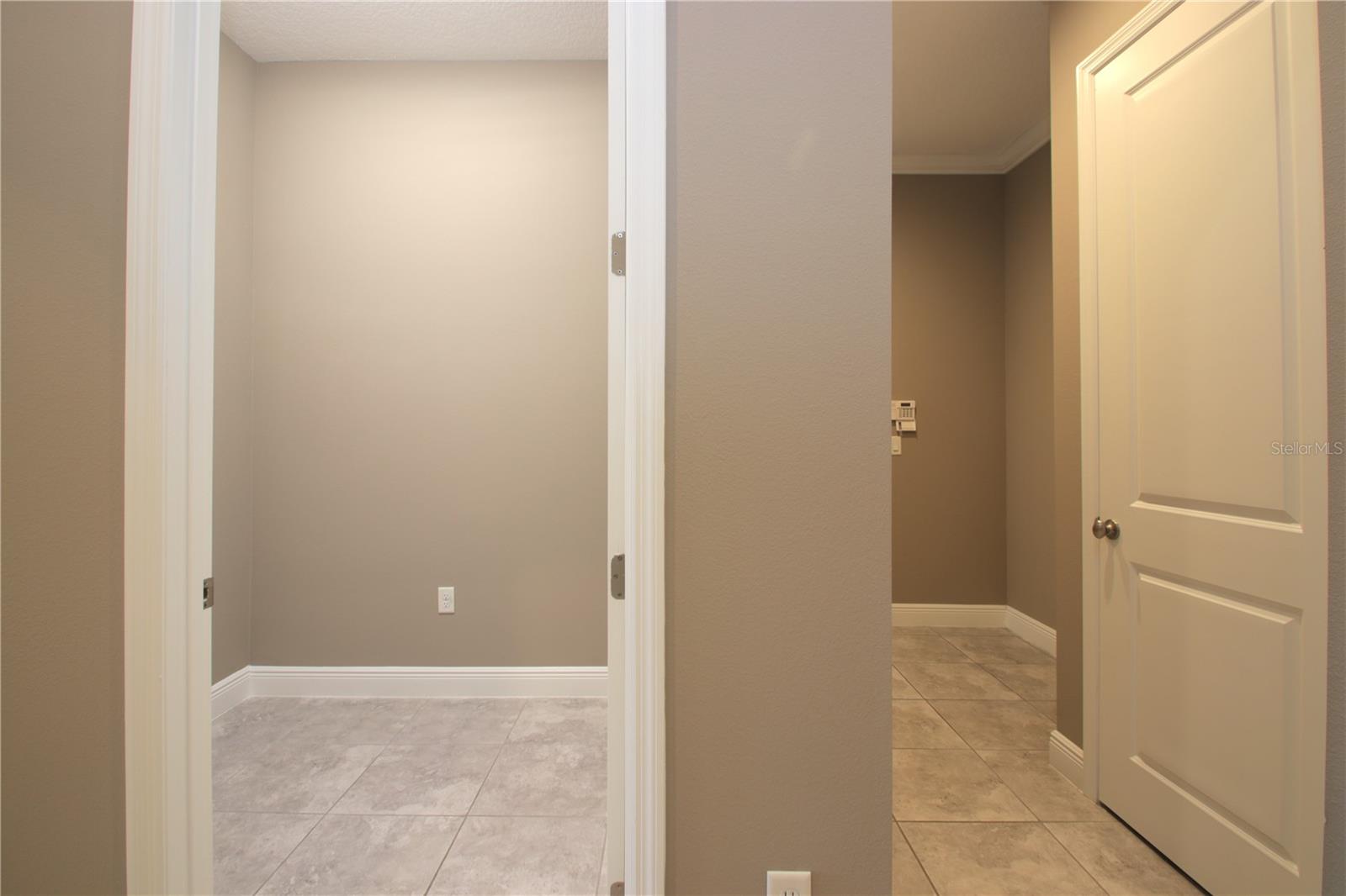 Image 24 of 32 For 1427 Lake Florence Way