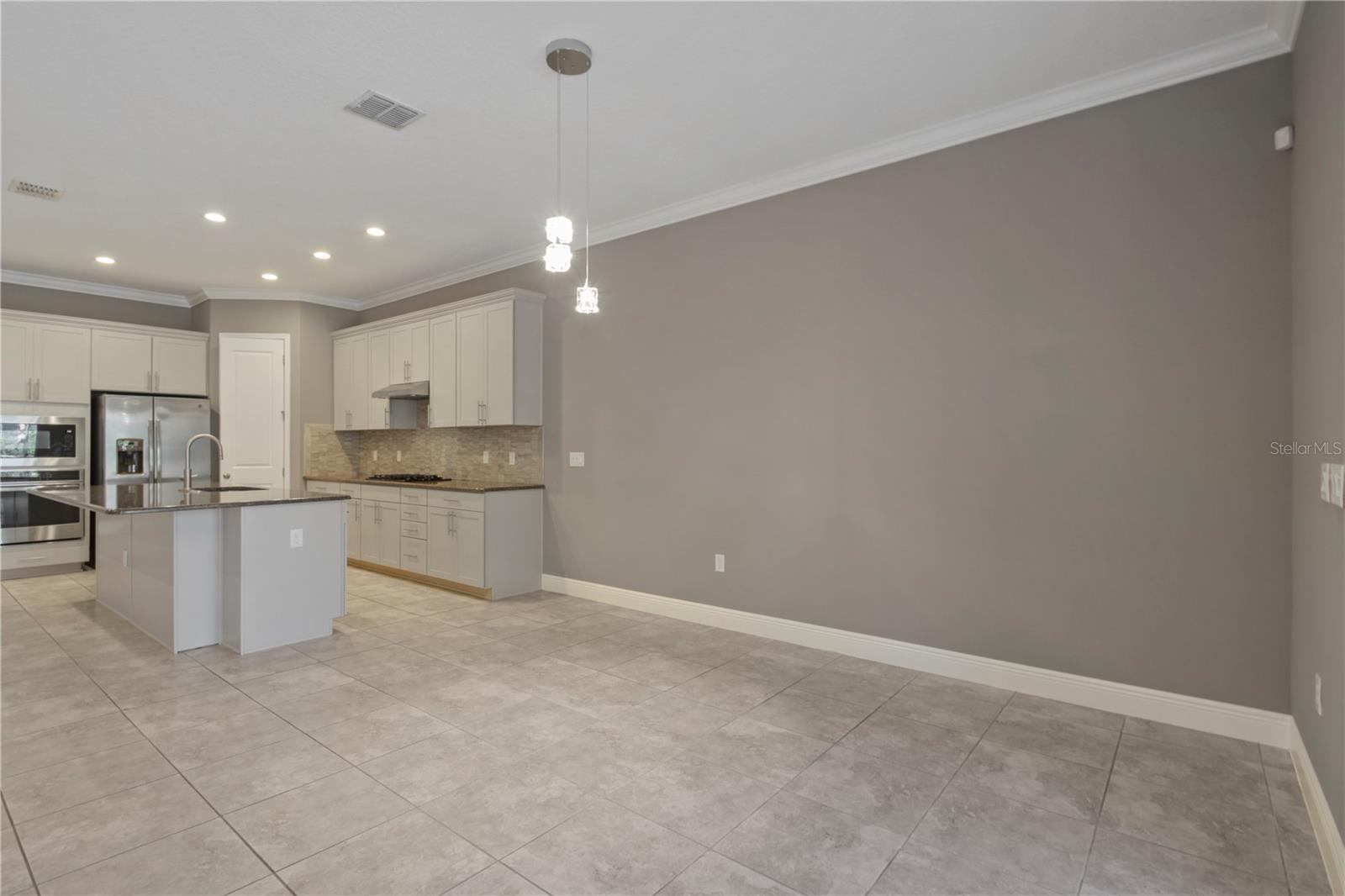 Image 6 of 32 For 1427 Lake Florence Way