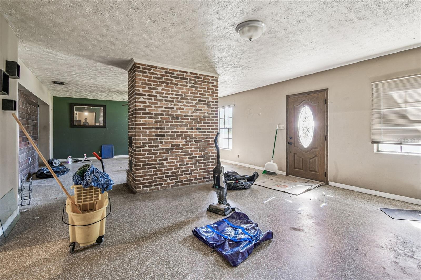 Image 13 of 66 For 7502 Lone Star Place