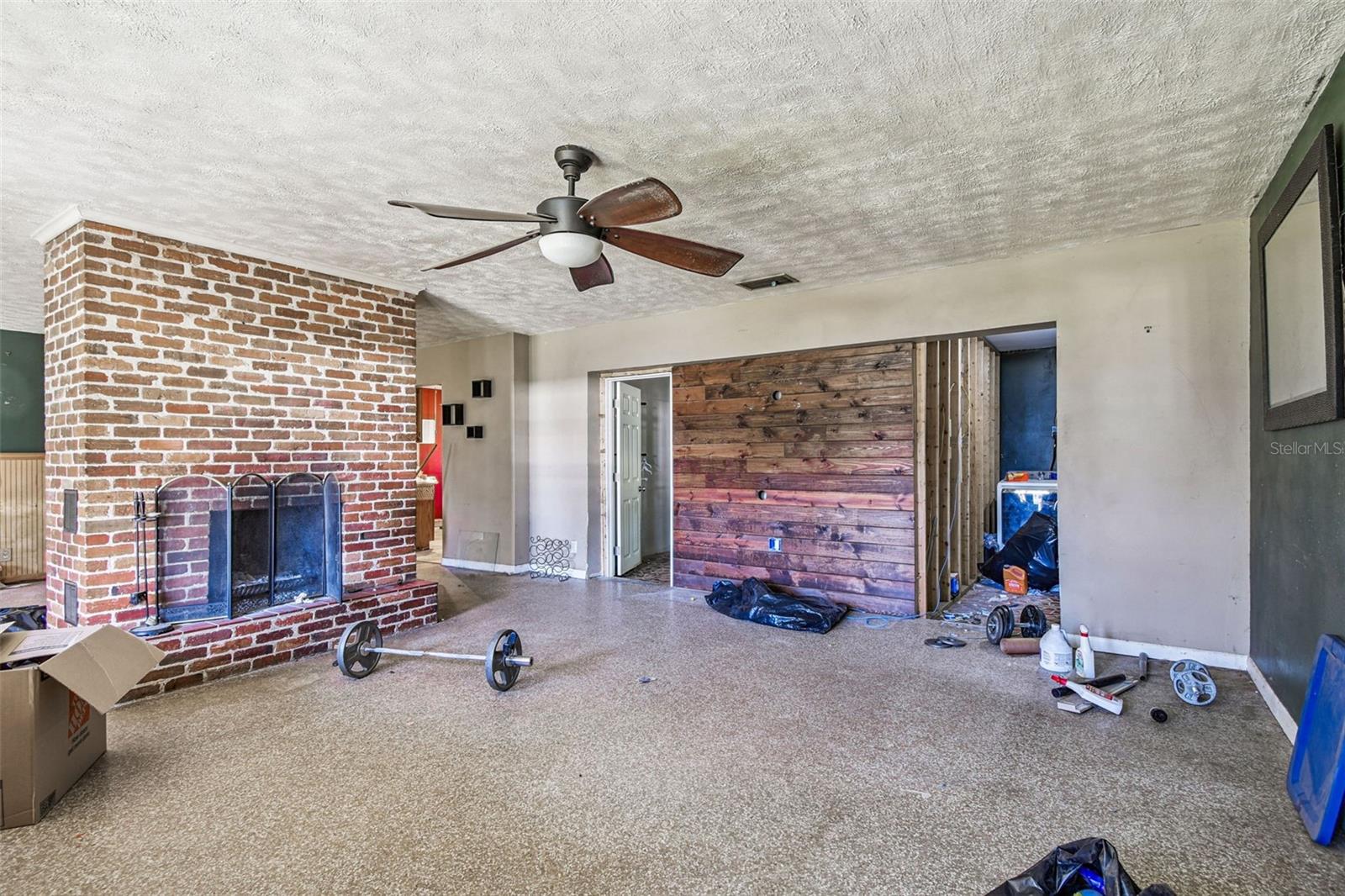 Image 17 of 66 For 7502 Lone Star Place