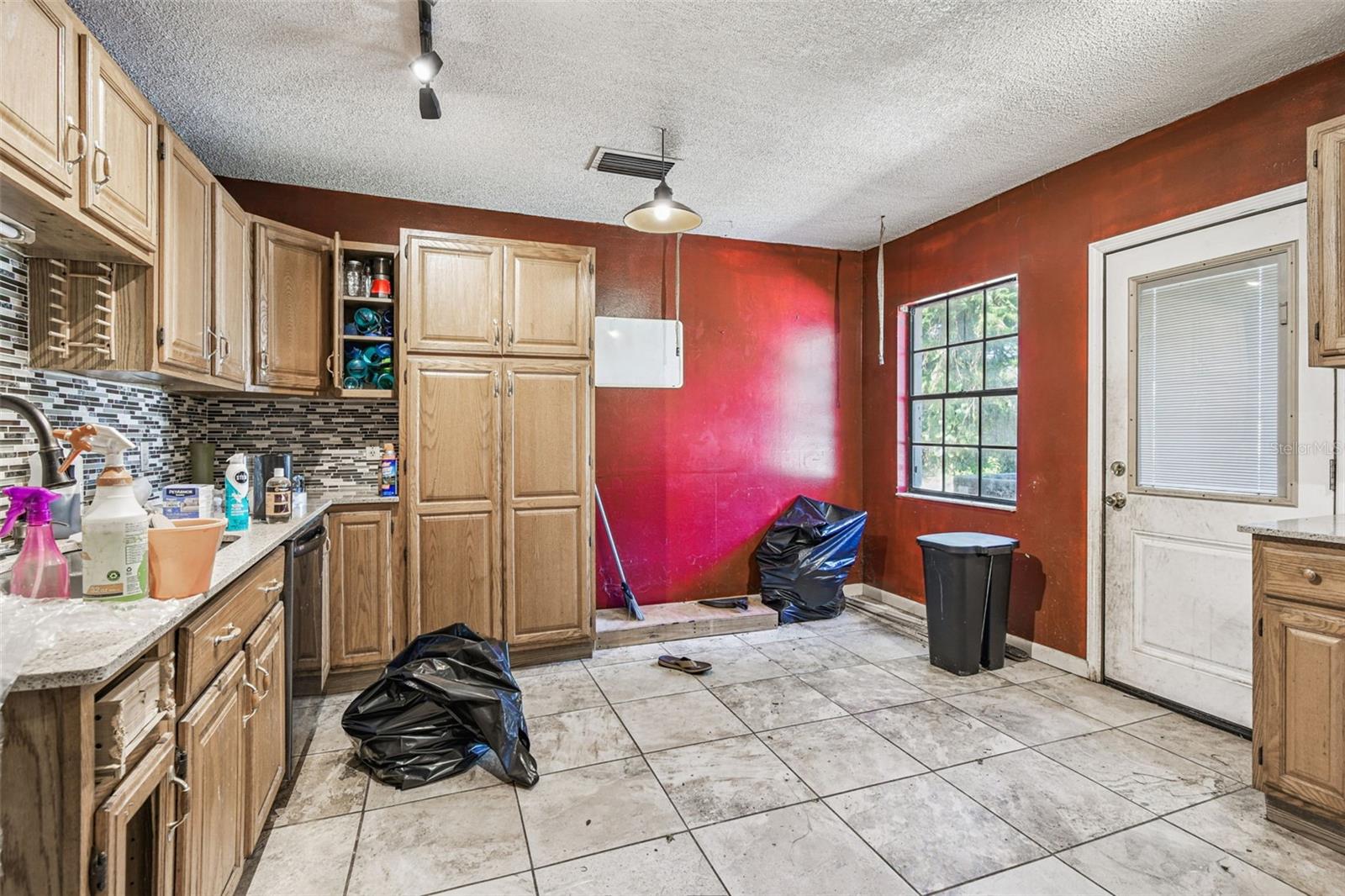 Image 20 of 66 For 7502 Lone Star Place