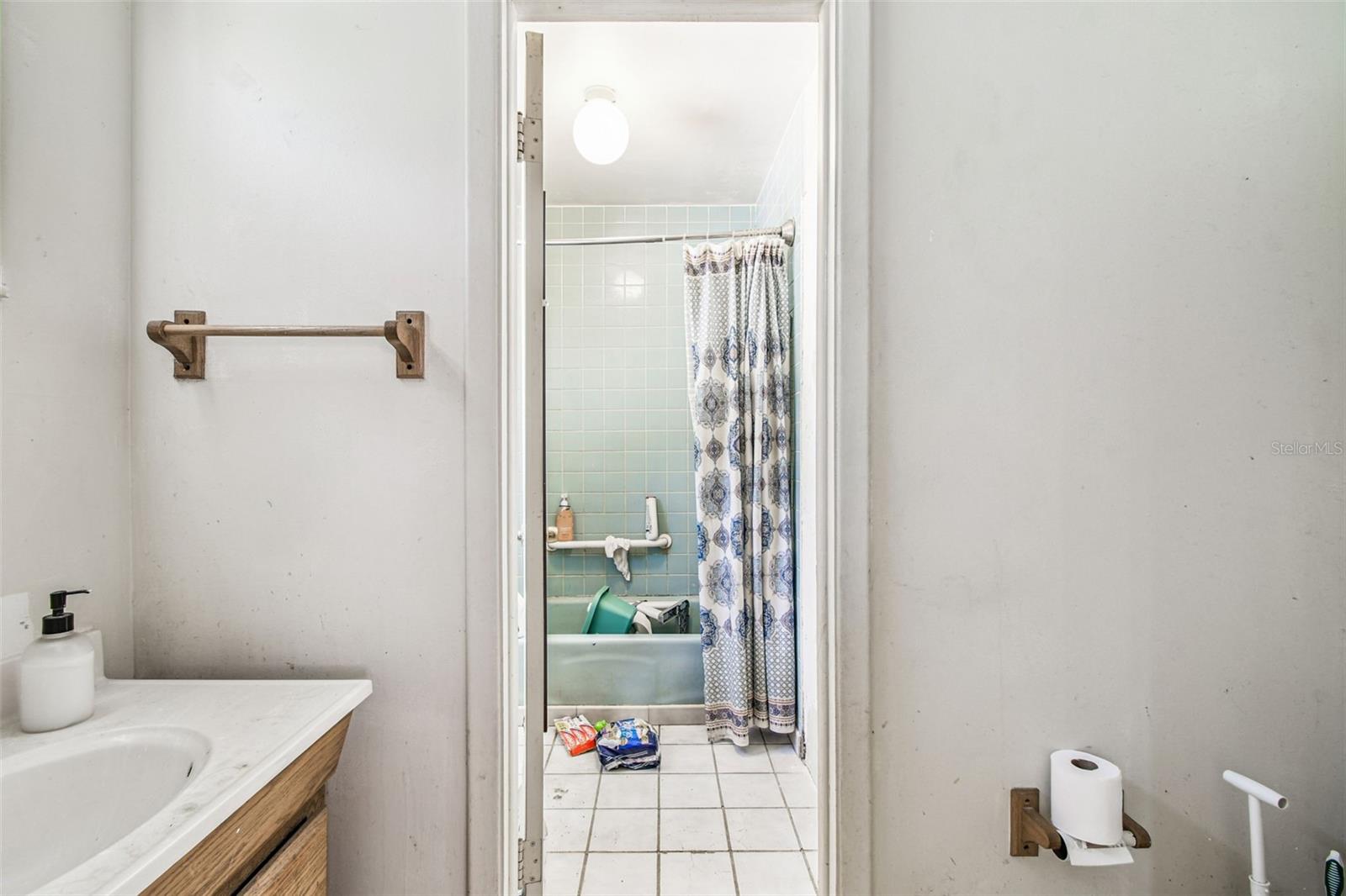 Image 29 of 66 For 7502 Lone Star Place