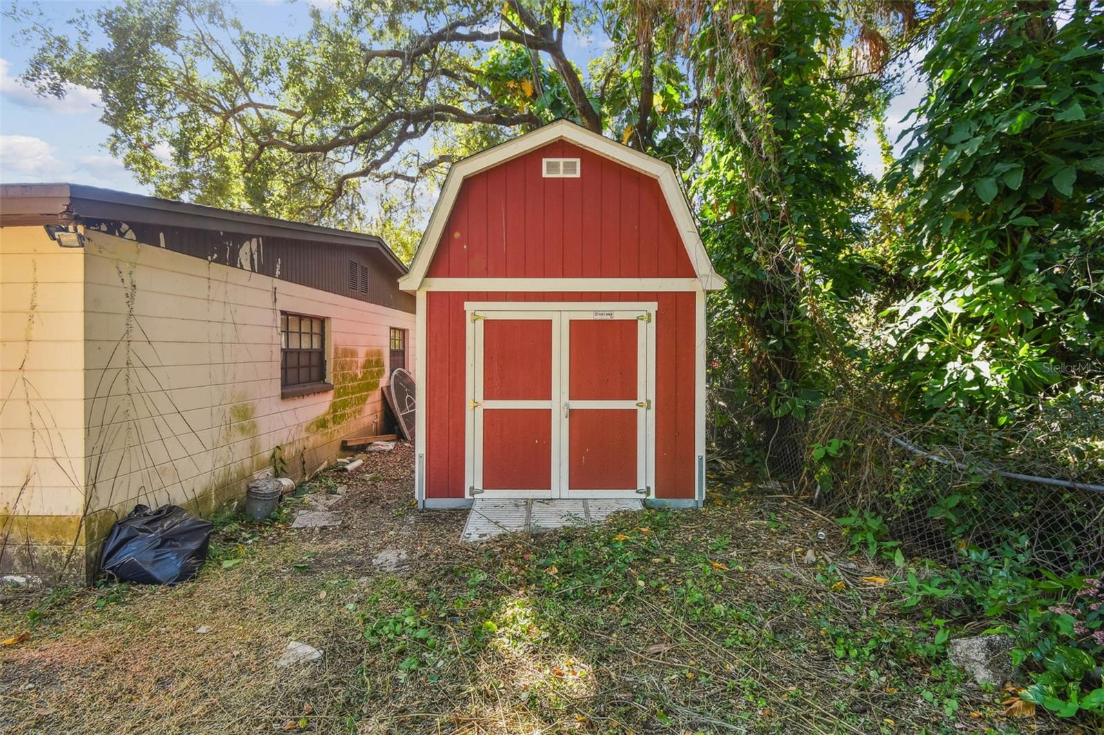 Image 39 of 66 For 7502 Lone Star Place