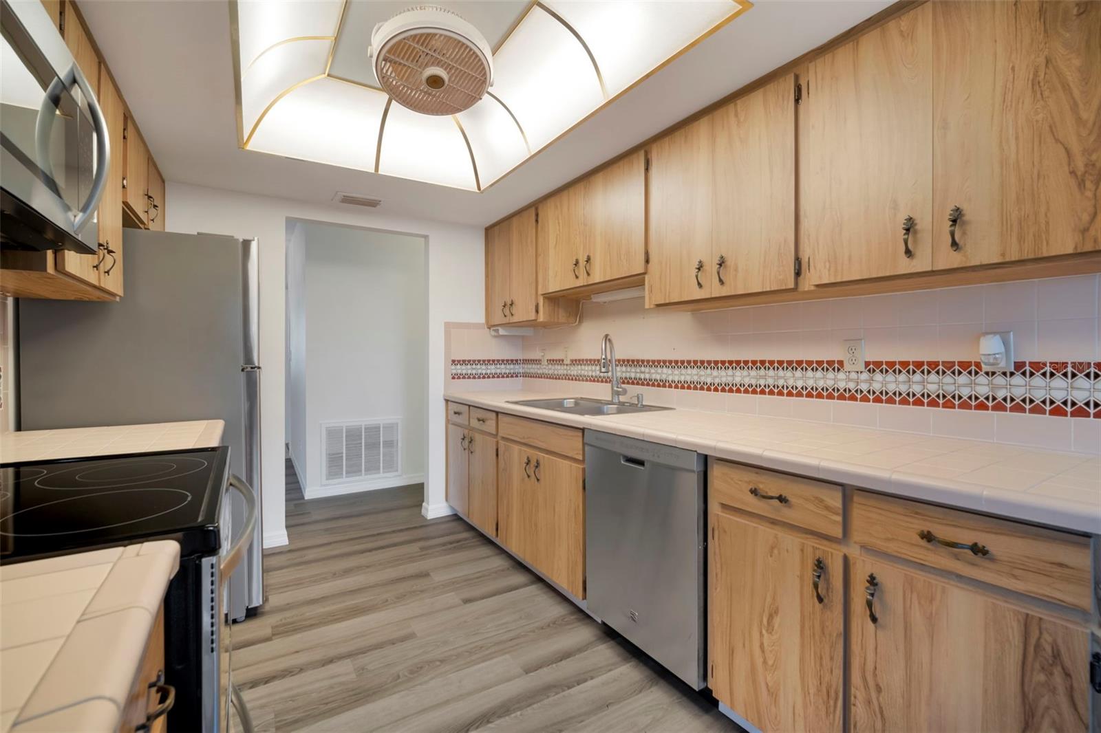 Image 16 of 53 For 1508 Ingram Drive 20