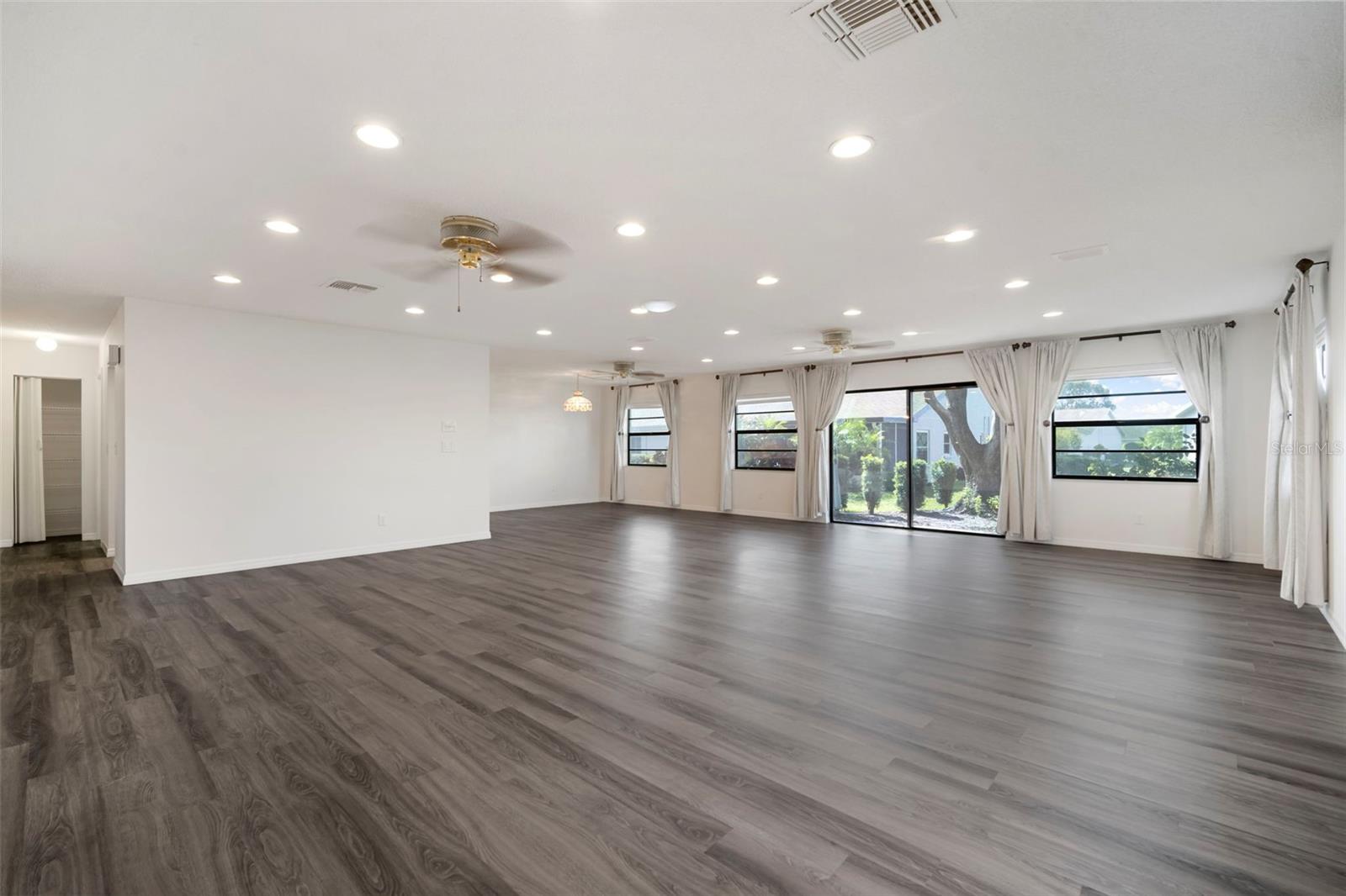 Image 8 of 53 For 1508 Ingram Drive 20