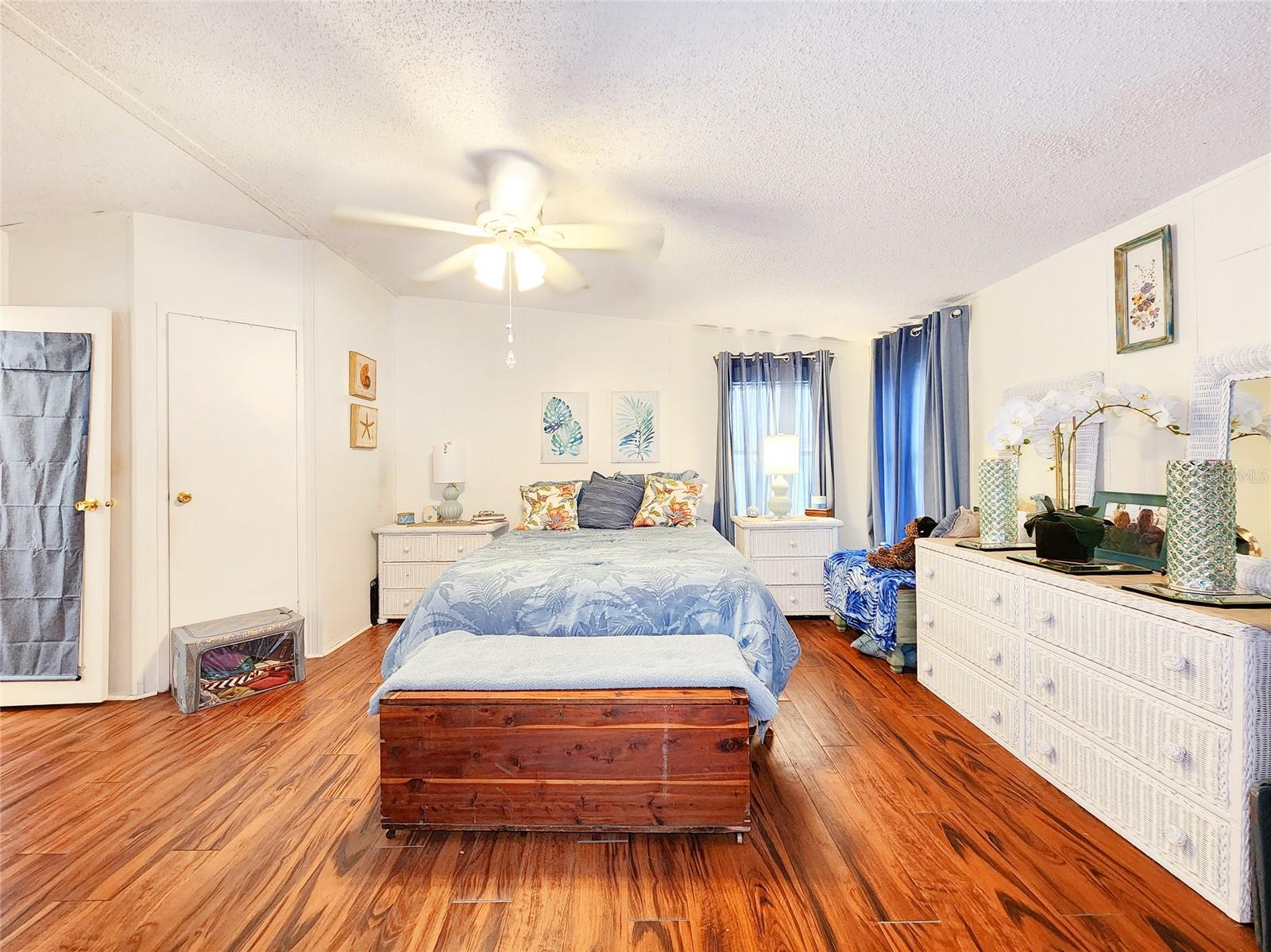 Listing photo id 13 for 12315 Morgan Road