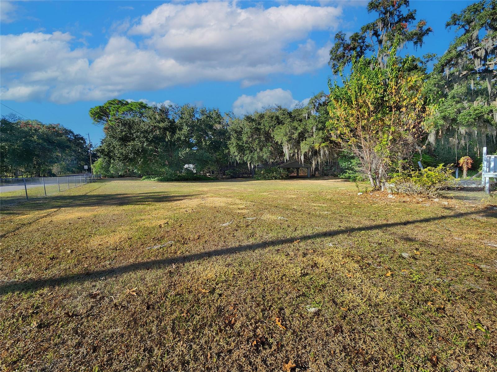 Listing photo id 25 for 12315 Morgan Road