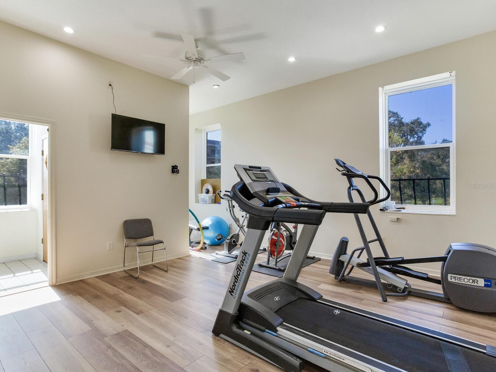 Image 54 of 66 For 502 Florida Avenue 145