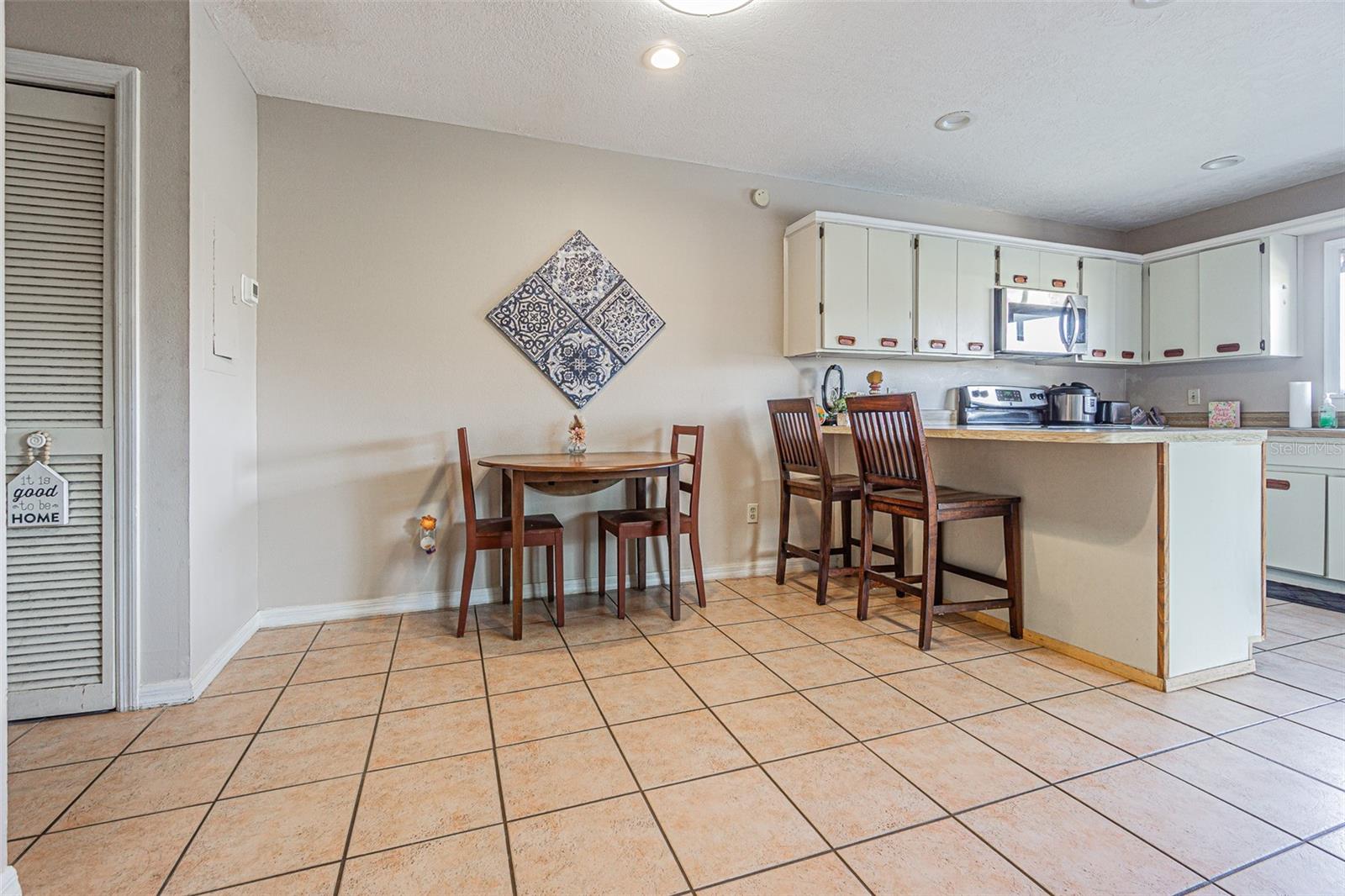 Image 10 of 28 For 15314 Pond Woods Drive