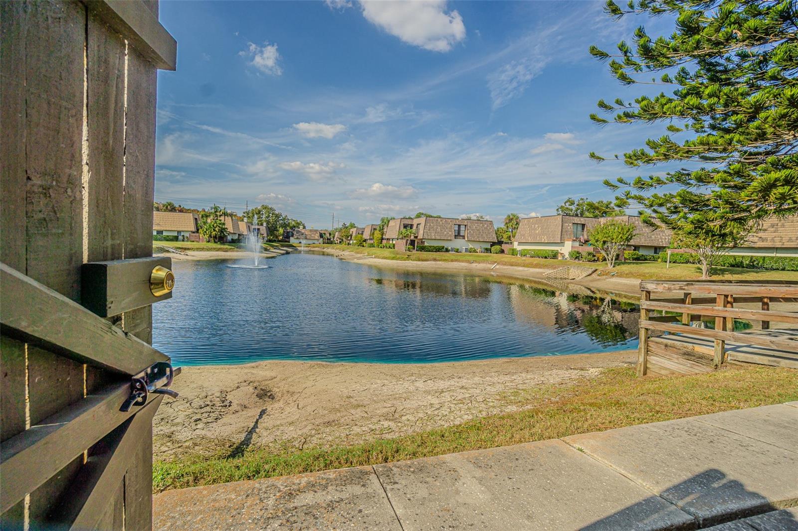 Image 4 of 28 For 15314 Pond Woods Drive