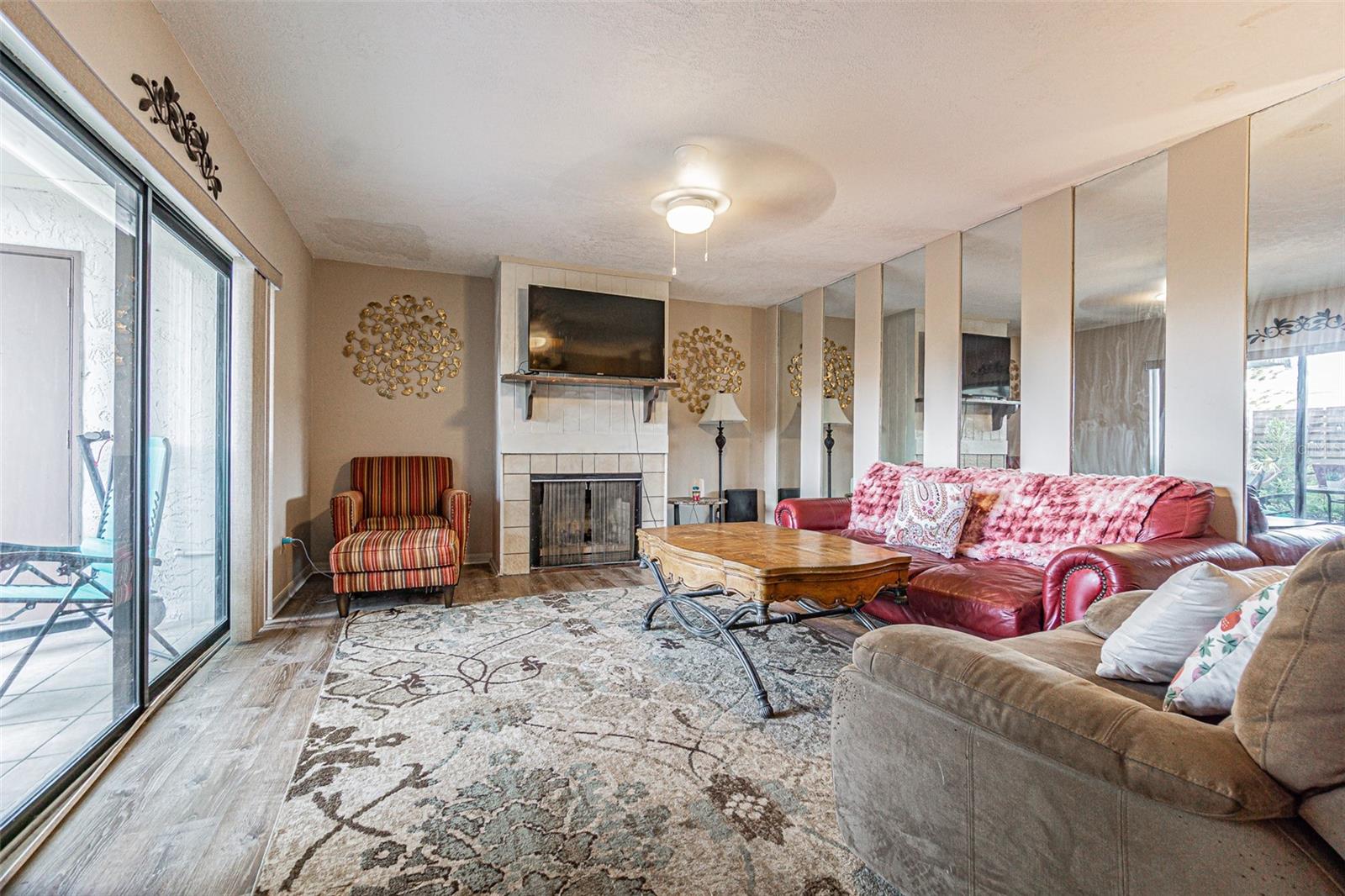 Image 7 of 28 For 15314 Pond Woods Drive