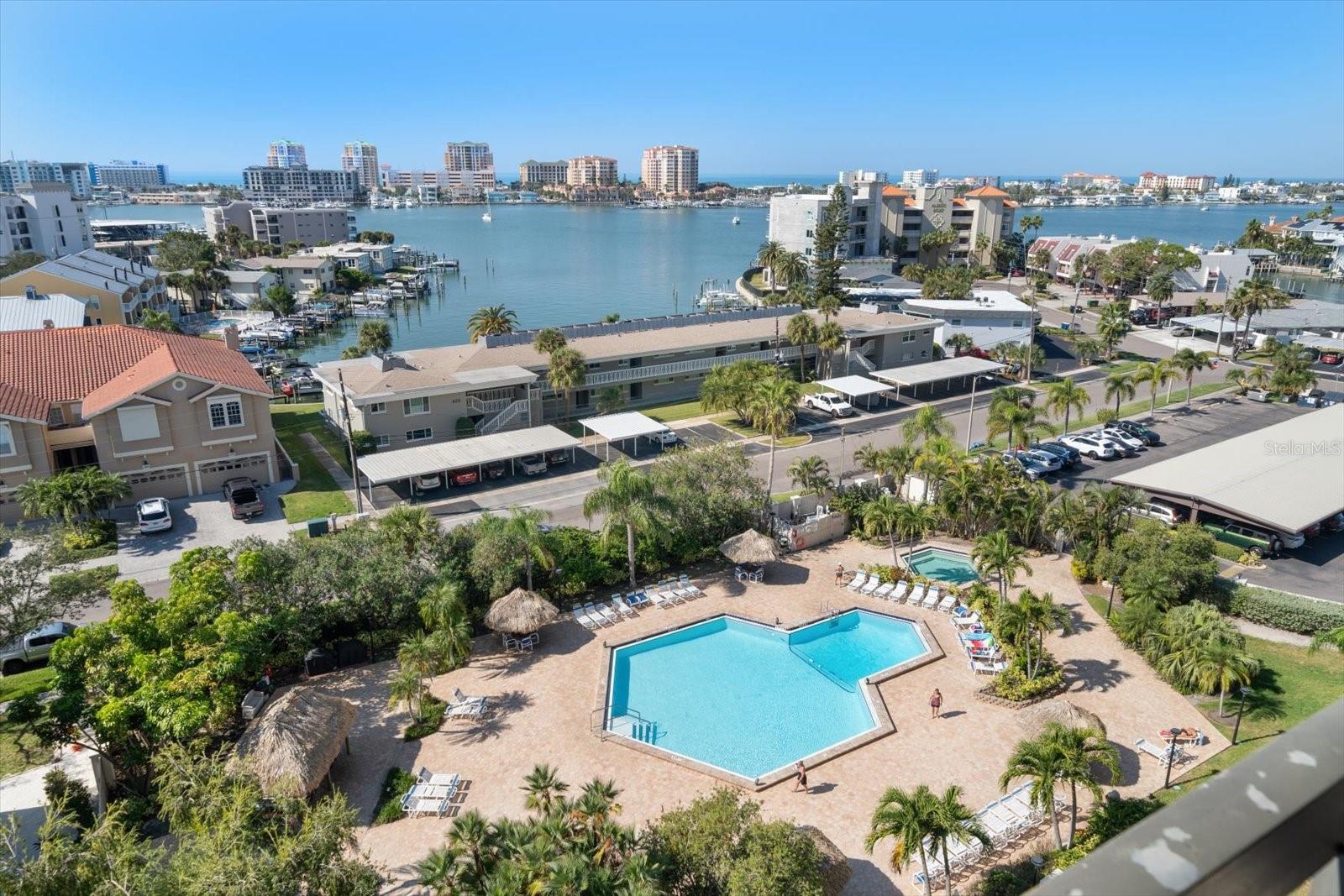 Image 25 of 47 For 400 Island Way 901