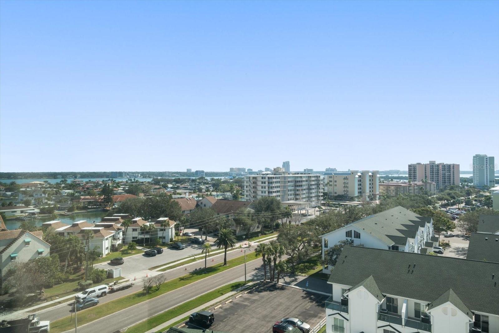 Image 28 of 47 For 400 Island Way 901