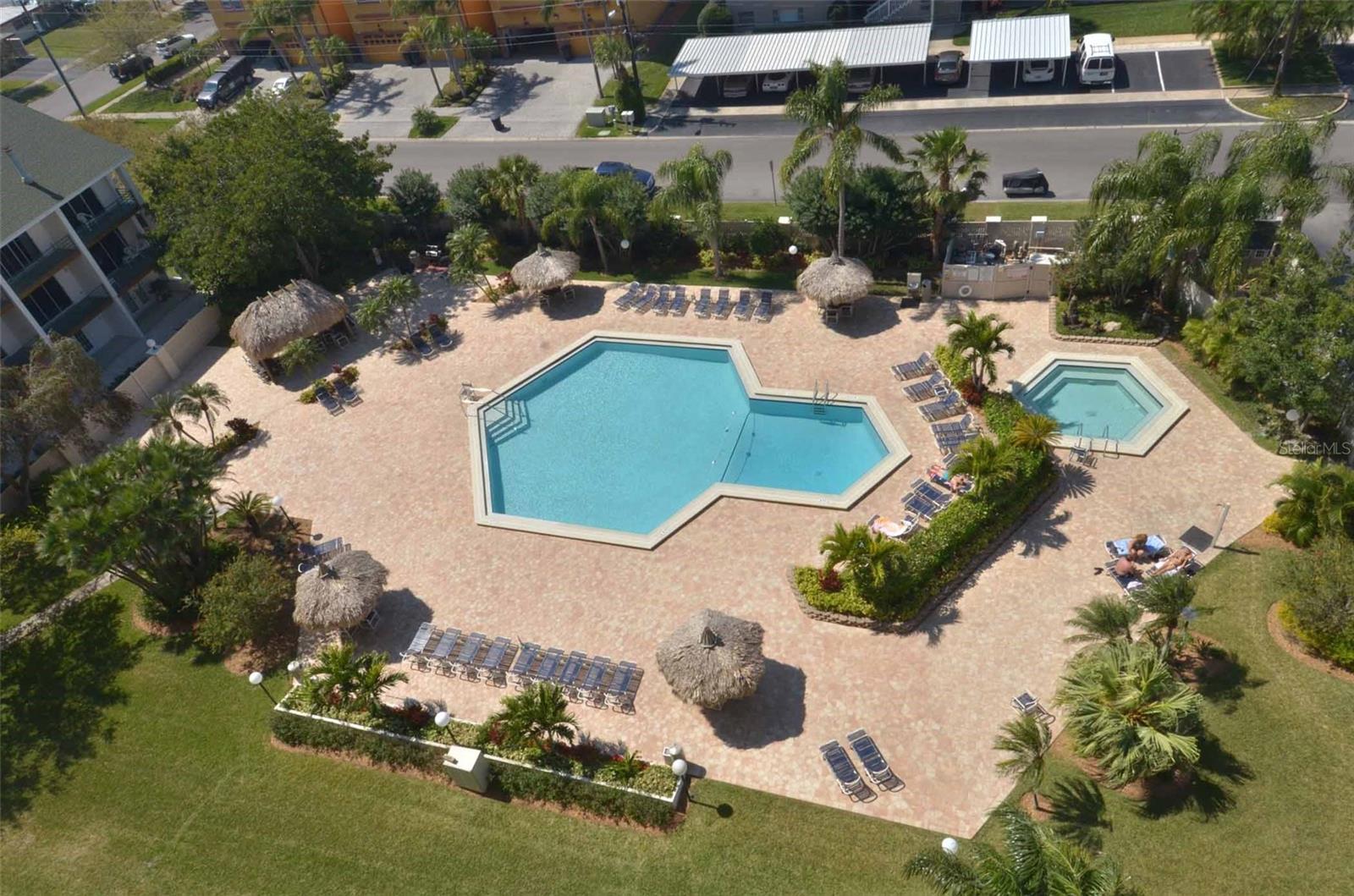 Image 35 of 47 For 400 Island Way 901